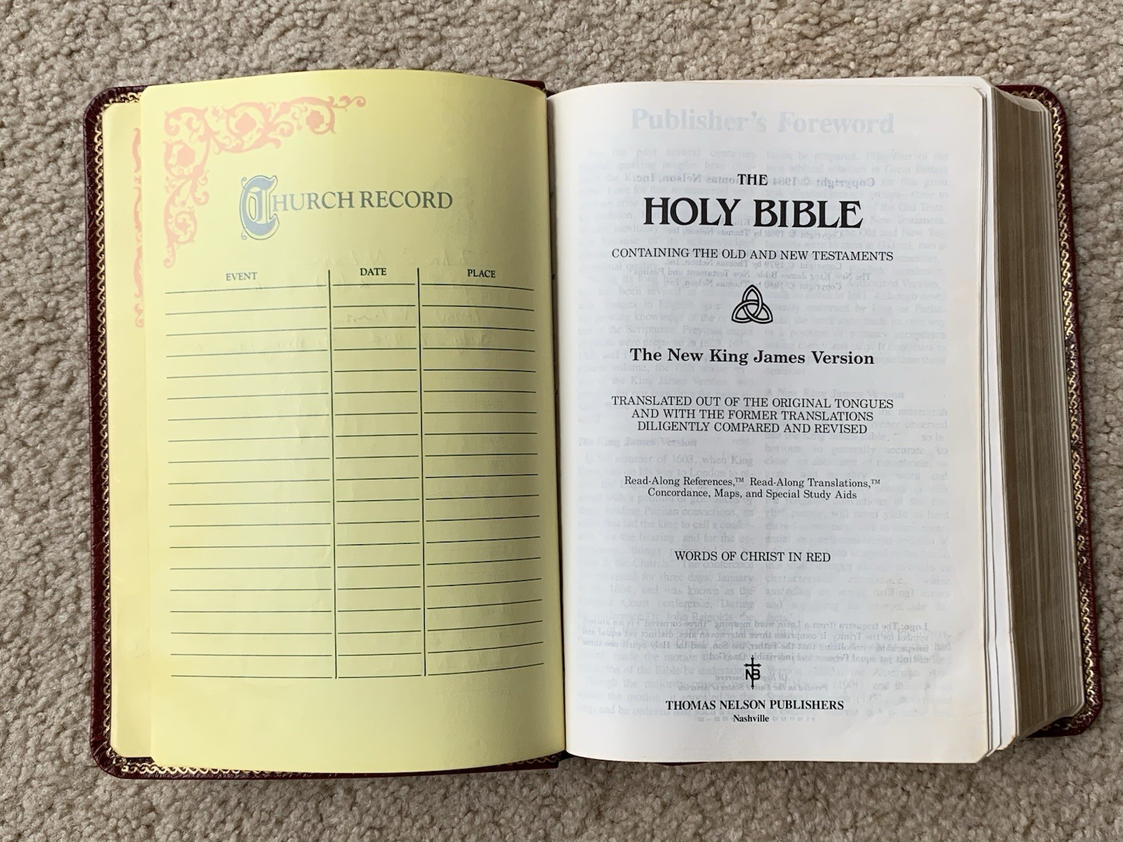 Holy Bible New King James Version NKJV Giant Print Red Letter 1992 NELSON 236BG