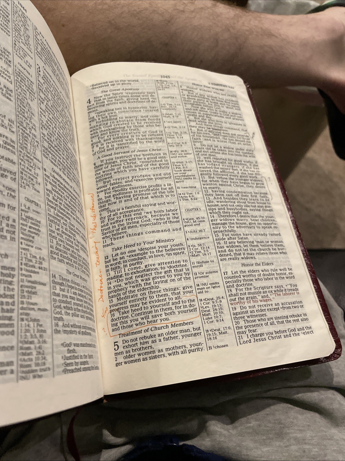 1994 NKJV ULTRATHIN REFERENCE BIBLE BURGUNDY BONDED LEATHER BROADMAN & HOLMAN