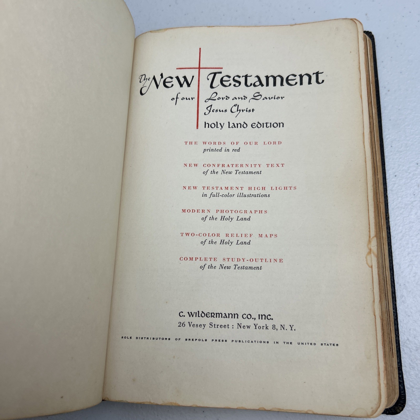 The New Testament Holy Land Edition 1952 Illustrated Catholic Press