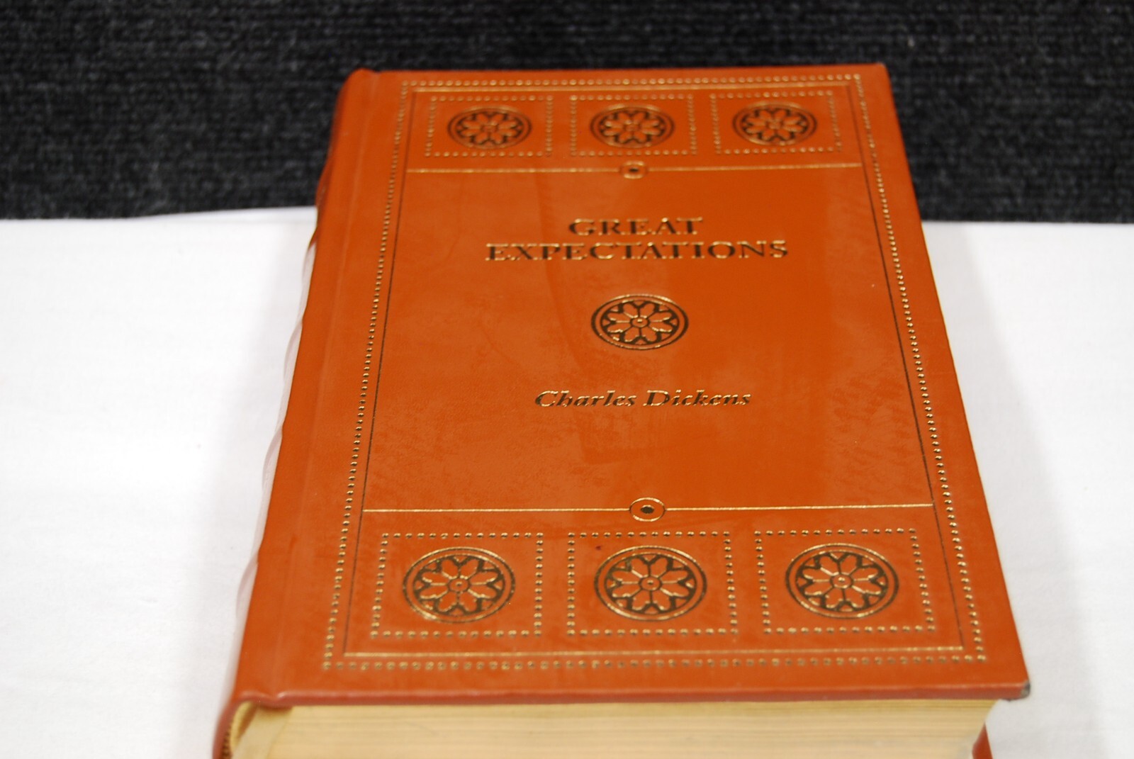 Great Expectations by Charles Dickens Leather Gold Gild Dalmatian Press 2004