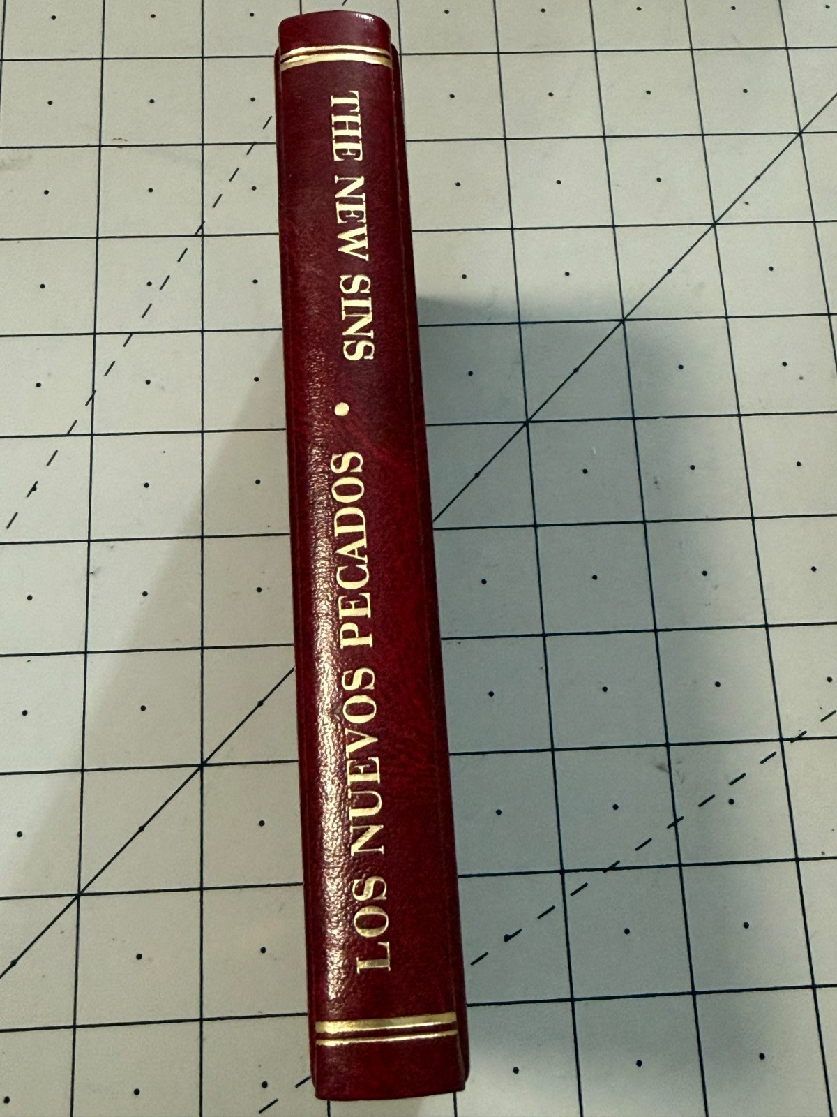 The New Sins Los Nuevos Pecados David Byrne Hardcover VG!