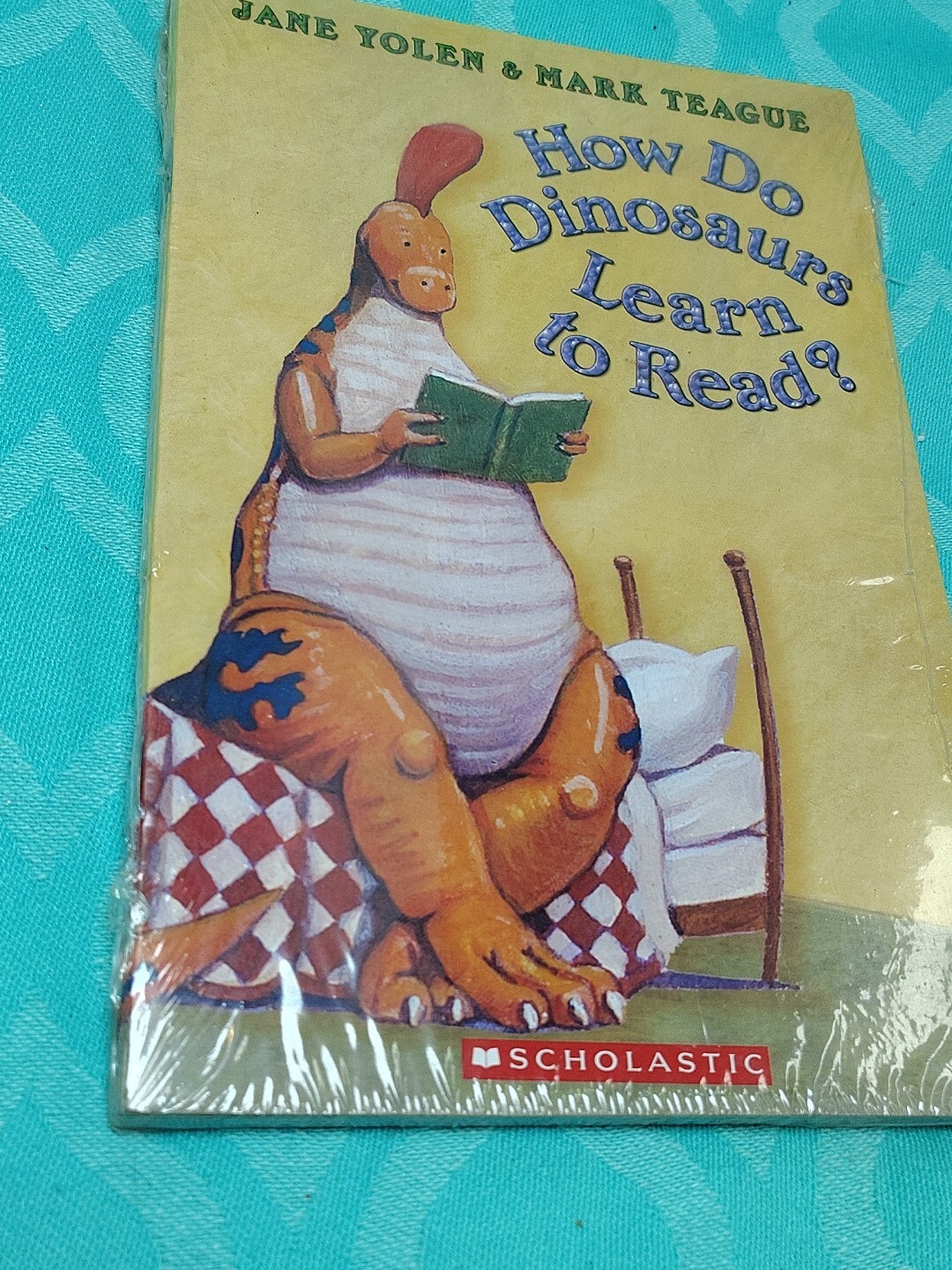 How Do Dinosaurs Learn to Read? by Jane Yolen; Mark Teague Factory Sealed New