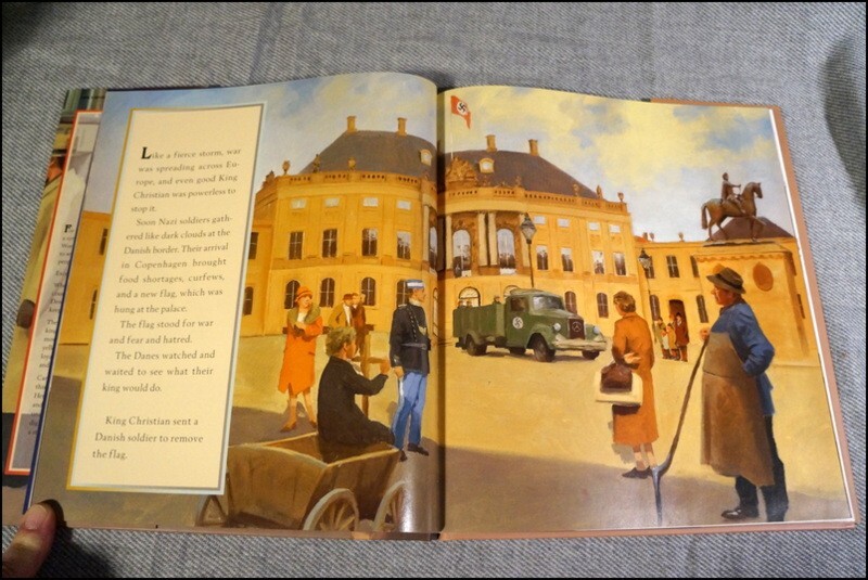 “The Yellow Star” The Legend Of King Christian X Of Denmark, Carmen Deedy #A1981