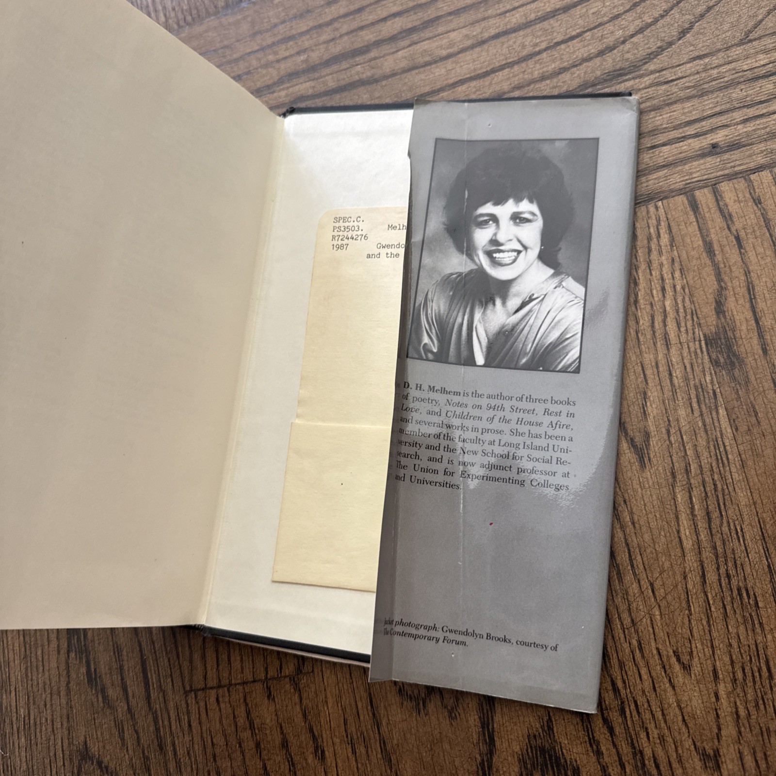 SIGNED Gwendolyn Brooks Poetry & the Heroic Voice HC DJ – Ex Library