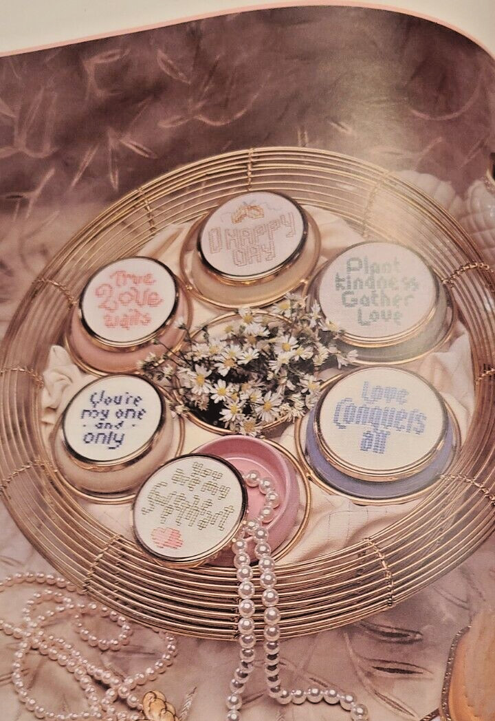 555 LITTLE SAYINGS IN CROSS-STITCH by Marie Barber Hardcover Book 128 Pages