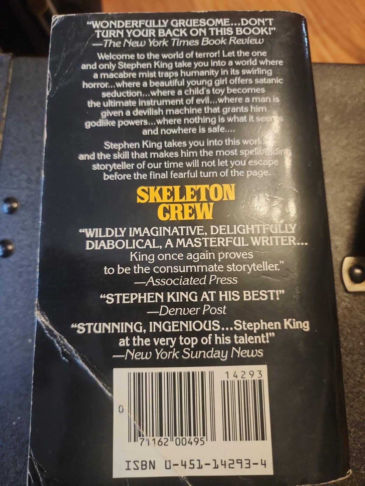 Skeleton Crew by Stephen King, First Signet Printing 1985 Paperback HORROR