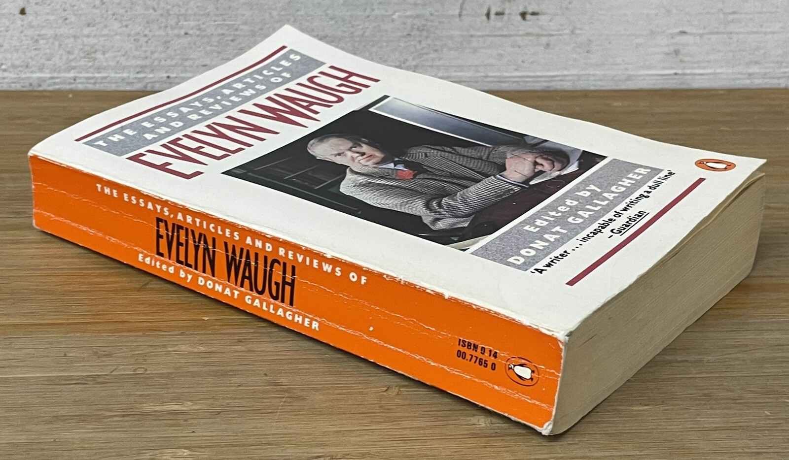 Vintage The Essays, Articles and Reviews of Evelyn Waugh PB Penguin 1986