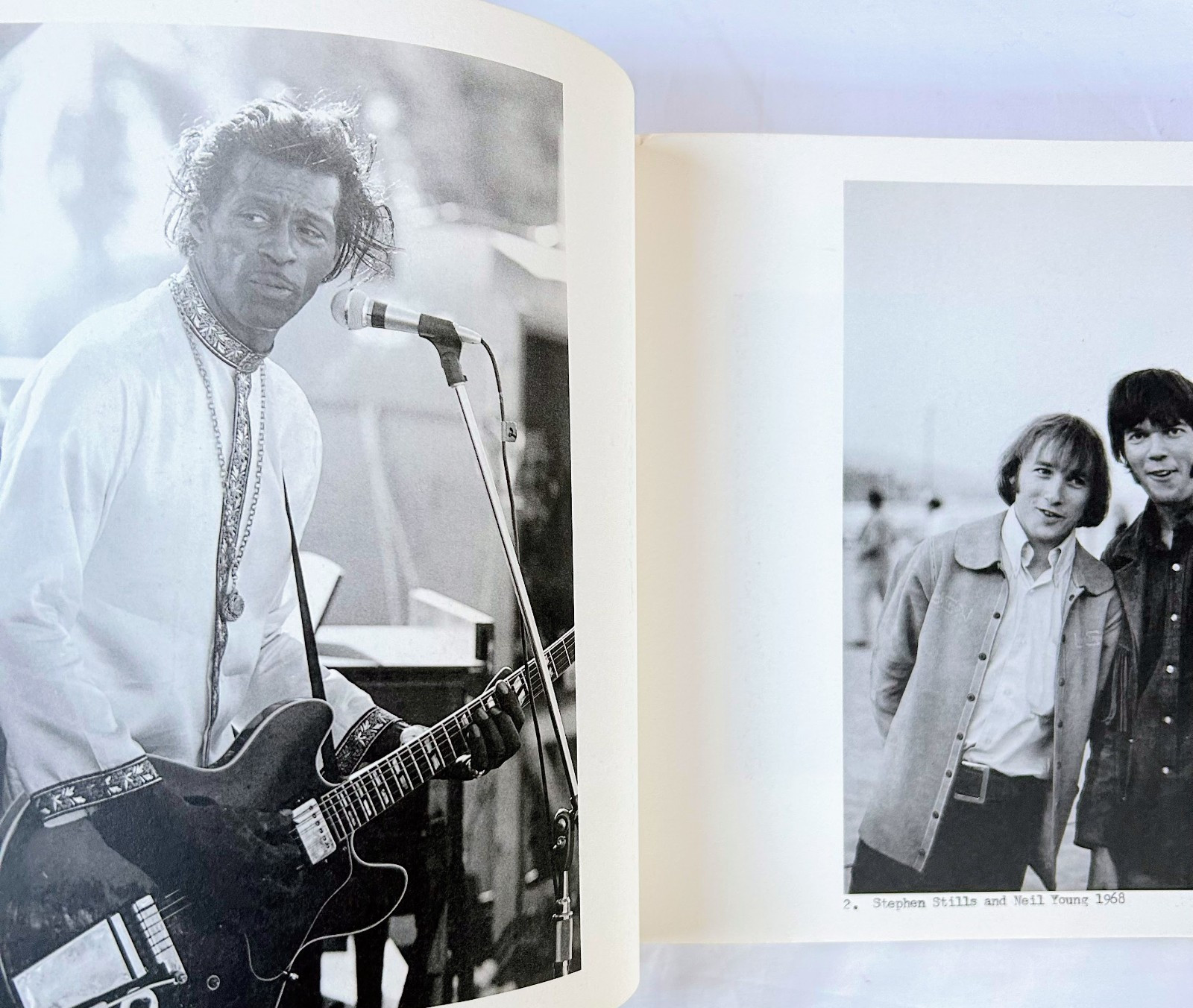 Henry Diltz The Innocent Age Rock Musicians Photo Book 1st Edition 1990 Japanese