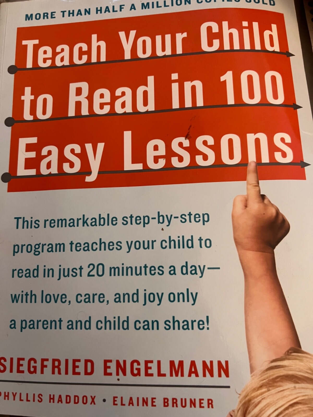 Teach Your Child to Read in 100 Easy Lessons: Revised and Updated Second Edition