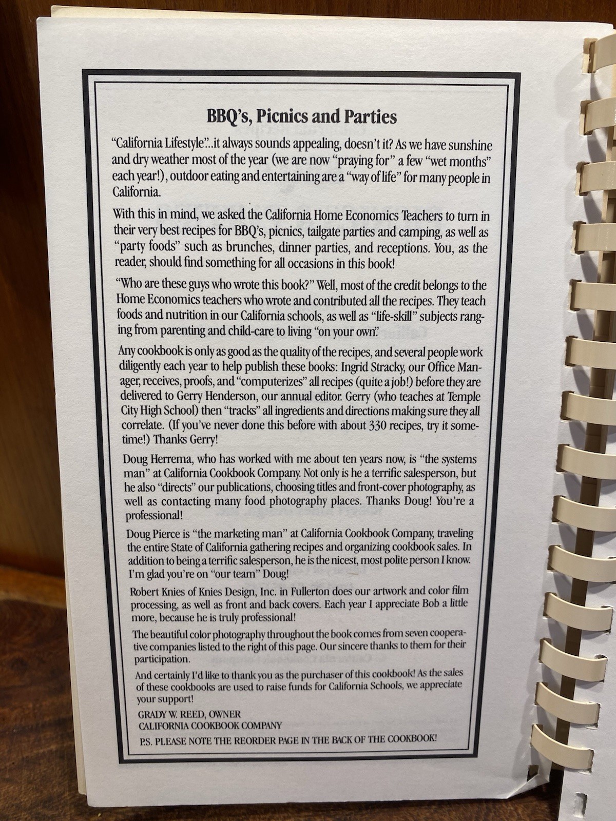 Vintage Recipe book California BBQ’S and Picnics & Parties CA Home Ec Teachers
