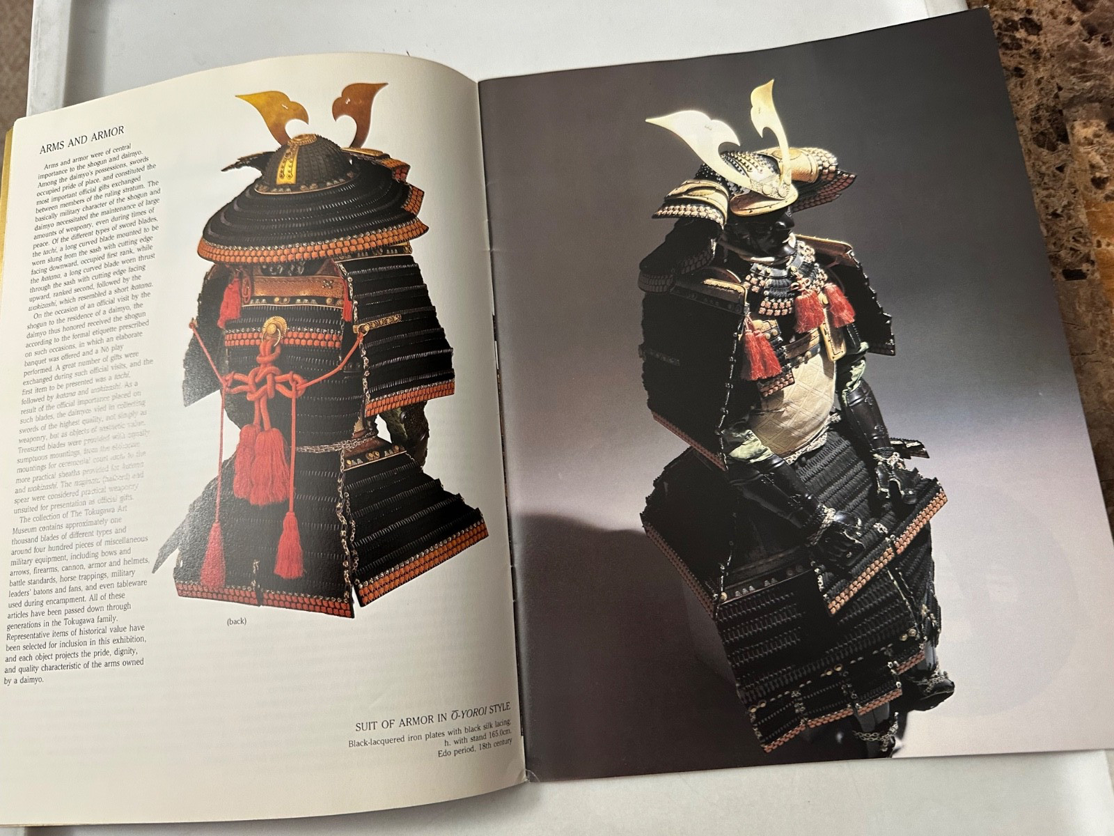 SHOGUN “The Shogun Age Exhibition” Softcover BOOK/Catalog – 1983!
