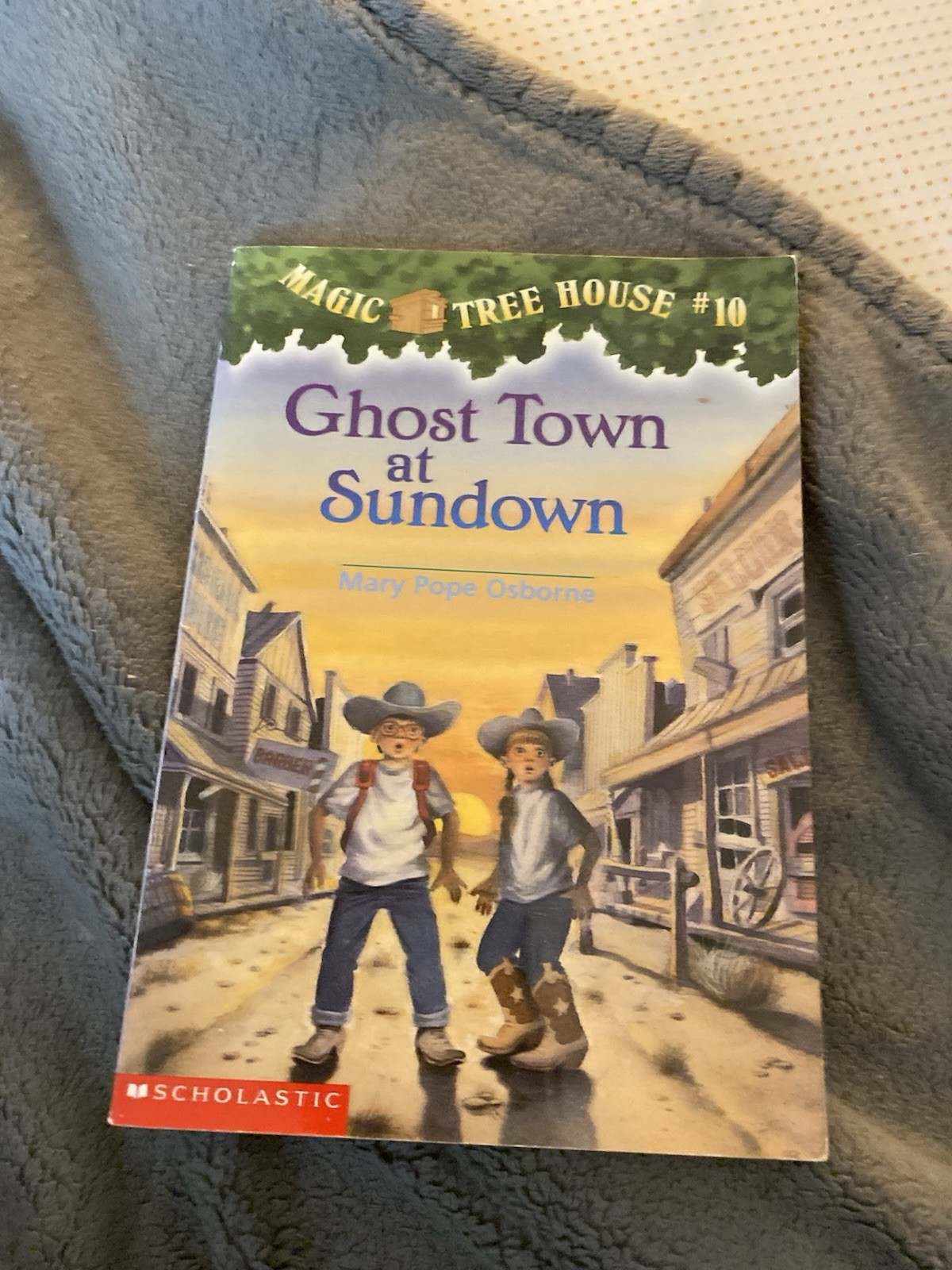 Ghost Town At Sundown Mary Pope Osborne Softcover