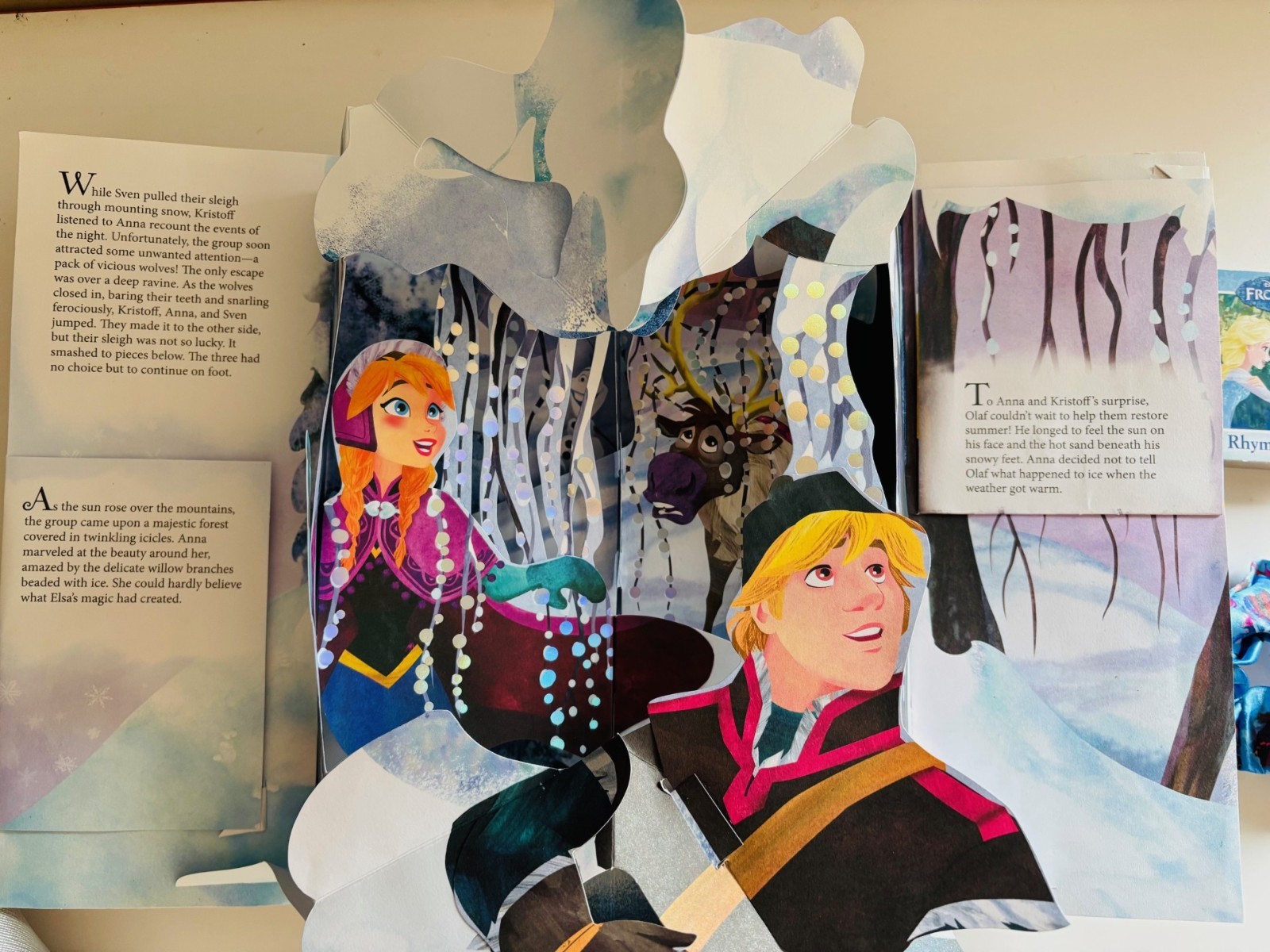 Disney Frozen: A Pop-Up Adventure Book – Matthew Reinhart – w. BONUS Items