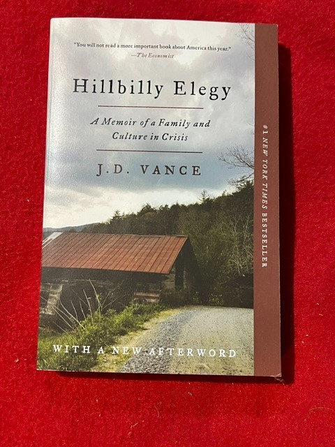 Hillbilly Elegy J.D. Vance Paperback Memoir Book Excellent Condition