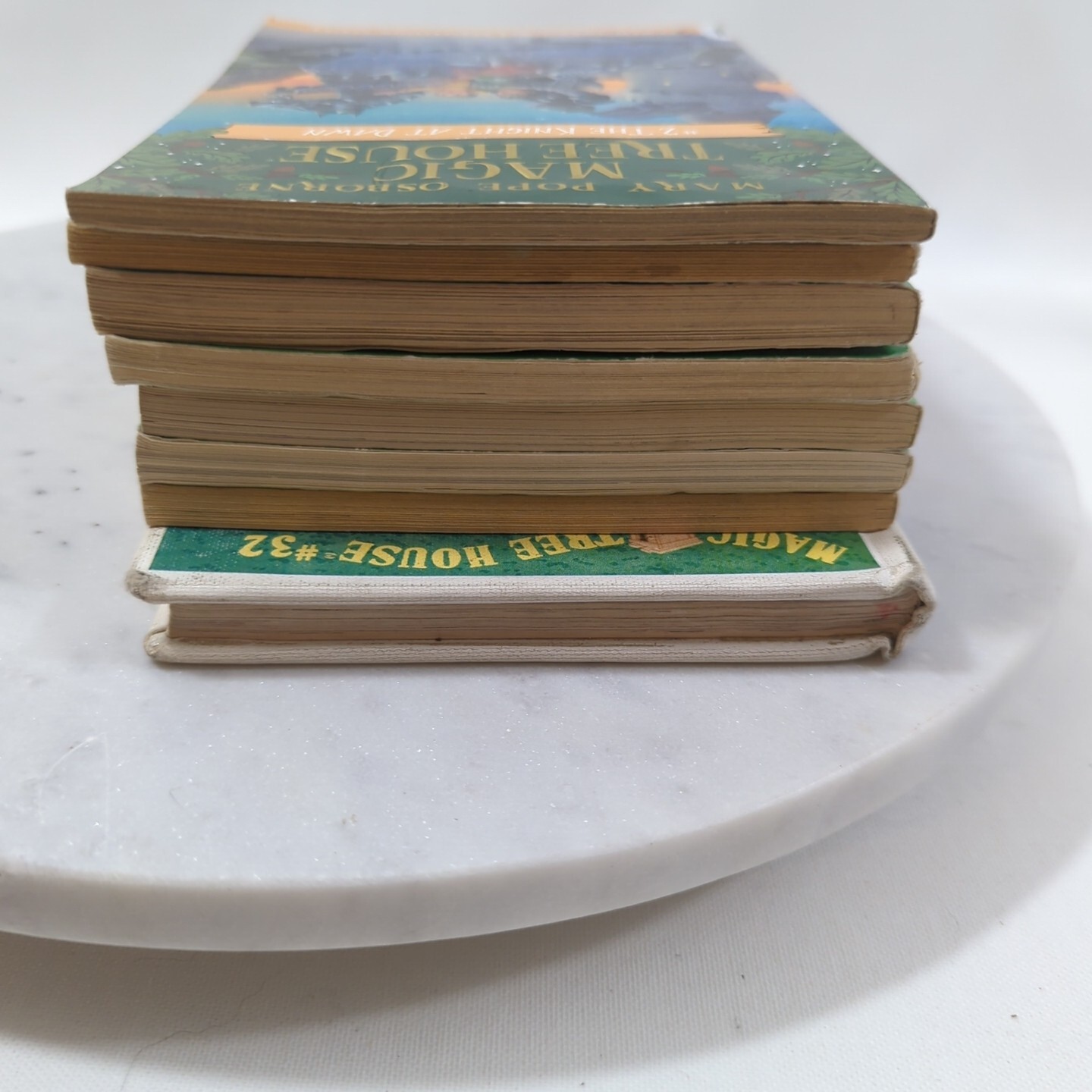 Lot of 8 The MAGIC TREE HOUSE Series Mary Pope Osborne Scholastic