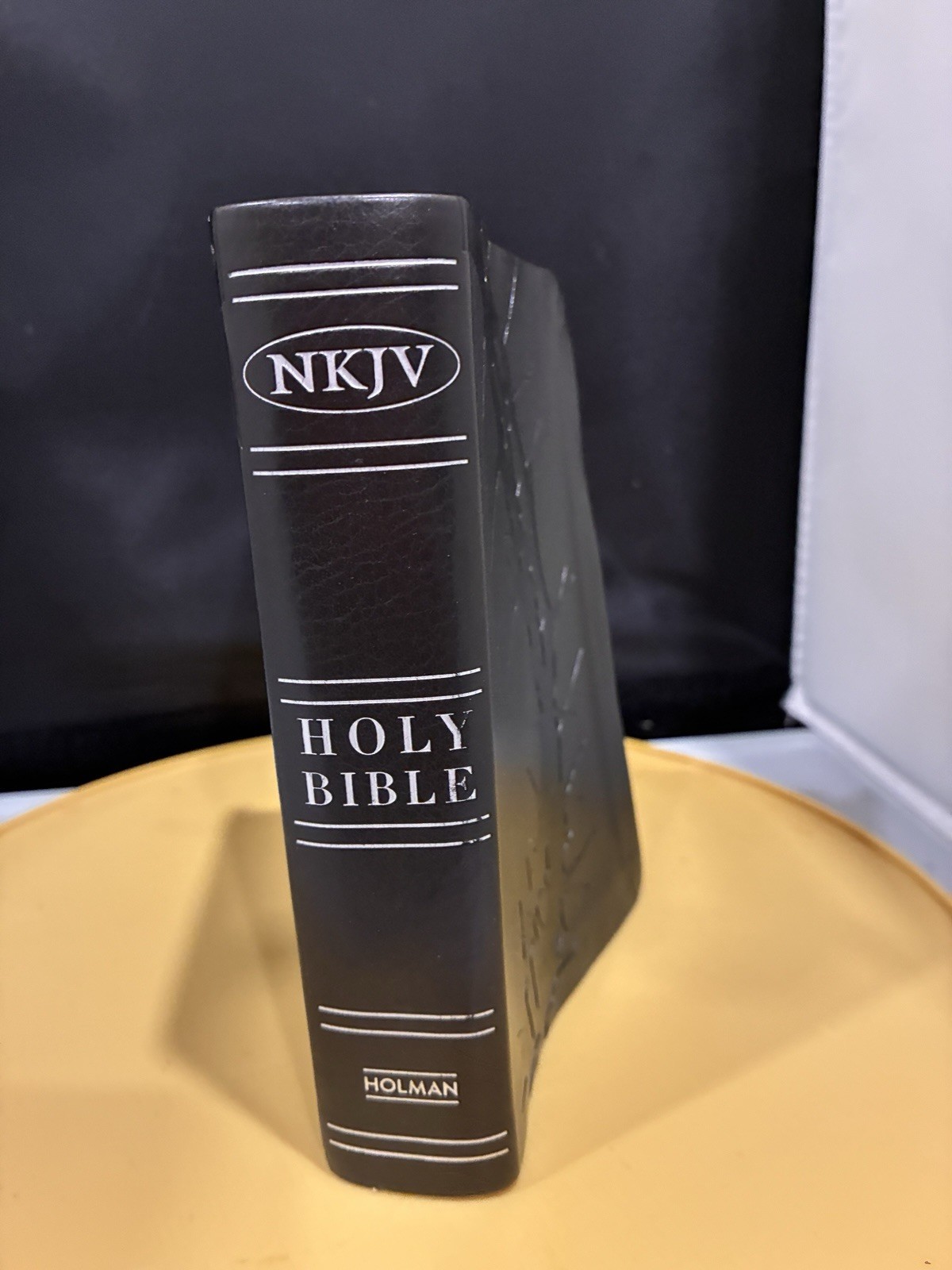 NKJV Version Bible Black Bonded Leather Holman 2013 Words Of Christ In Red Maps