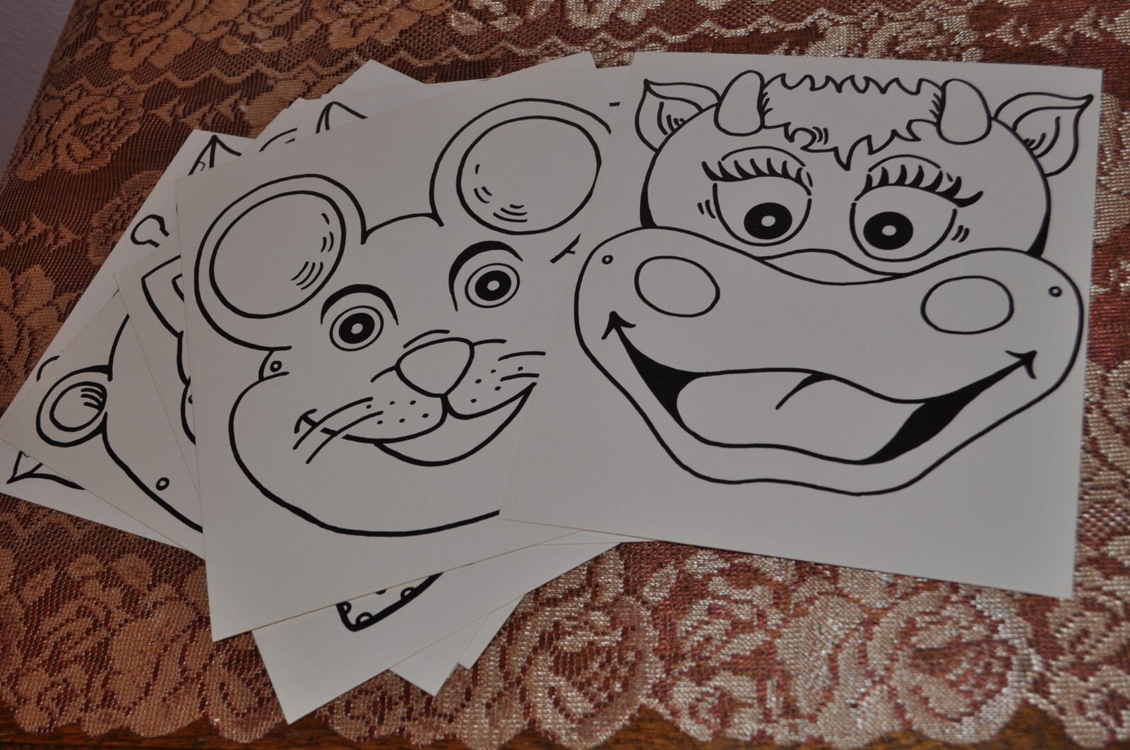 2 CUT AND MAKE ANIMAL MASKS IN FULL COLOR & COLOR ‘N CUT ANMAL MASKS BOOKS