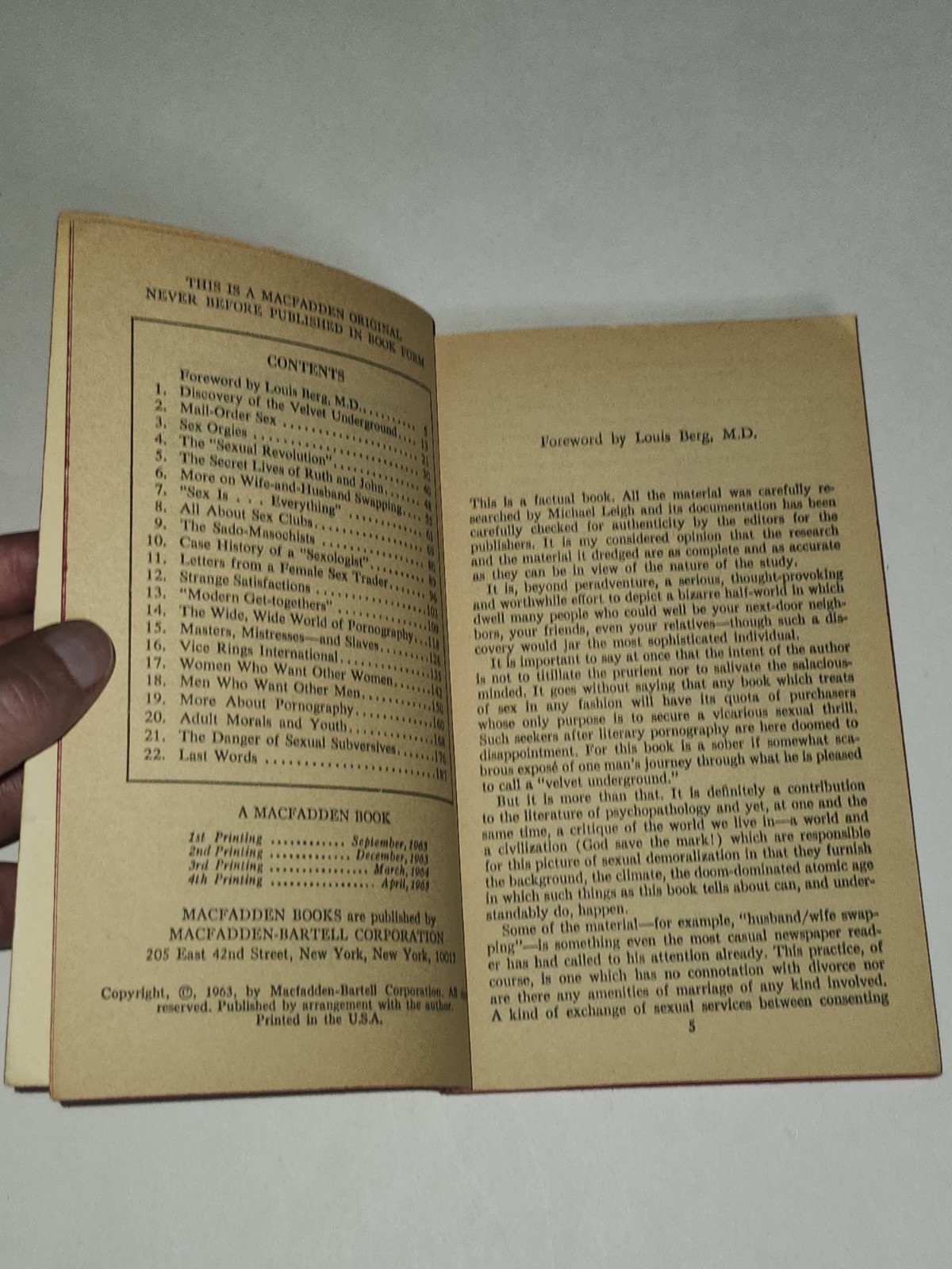 The Velvet Underground Paperback Book by Michael Leigh 1965 PB 4th Printing