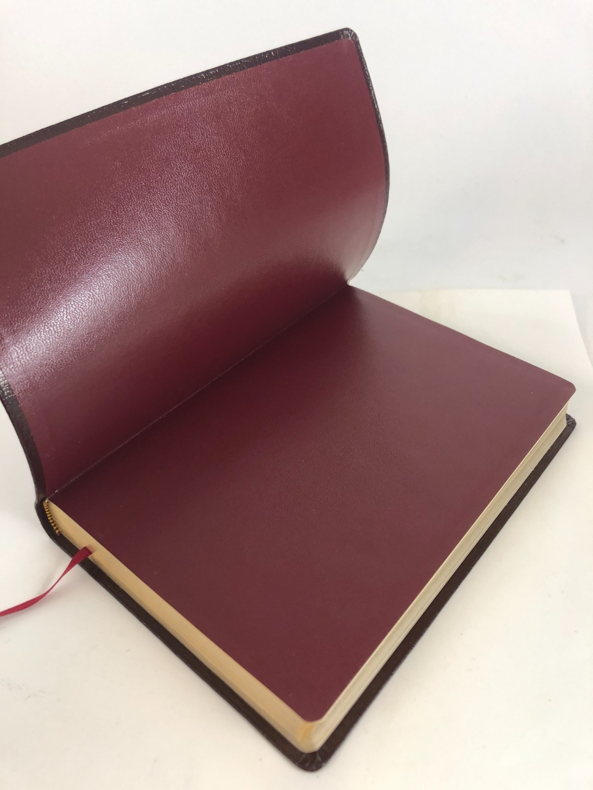 *VG+ unmarked* NASB Minister’s Bible Burgundy Leather Center Column Hendrickson