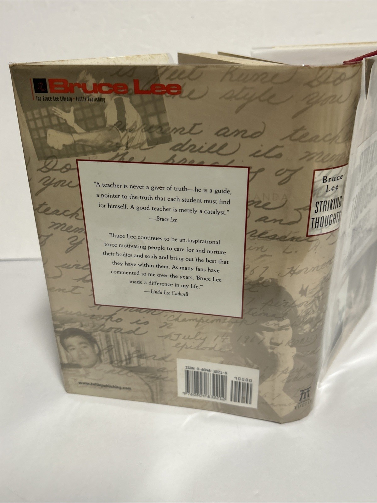 Striking Thoughts: Bruce Lee’s Wisdom for Daily Living By Bruce Lee 2000 1st HC