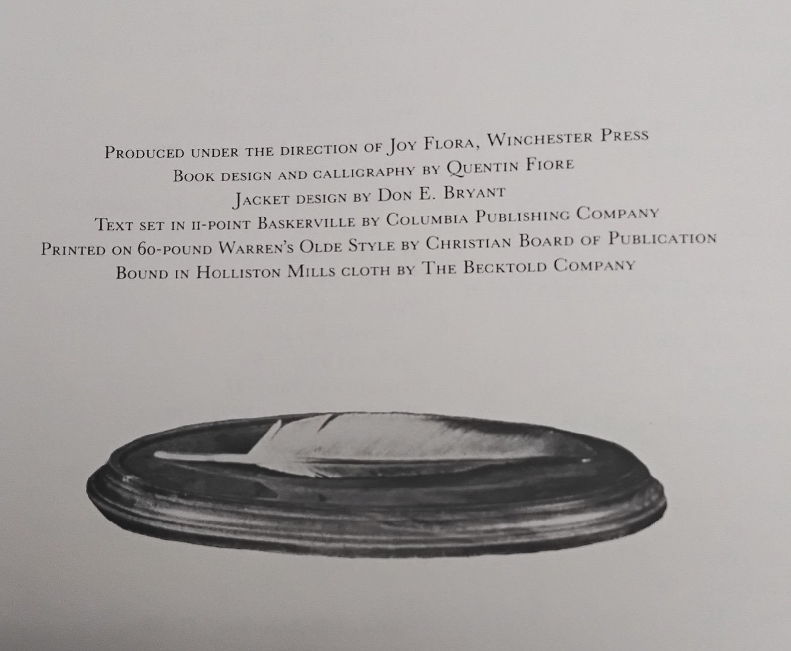 MASTERS OF DECORATIVE BIRD CARVING By Anne Small – Hardcover 1981
