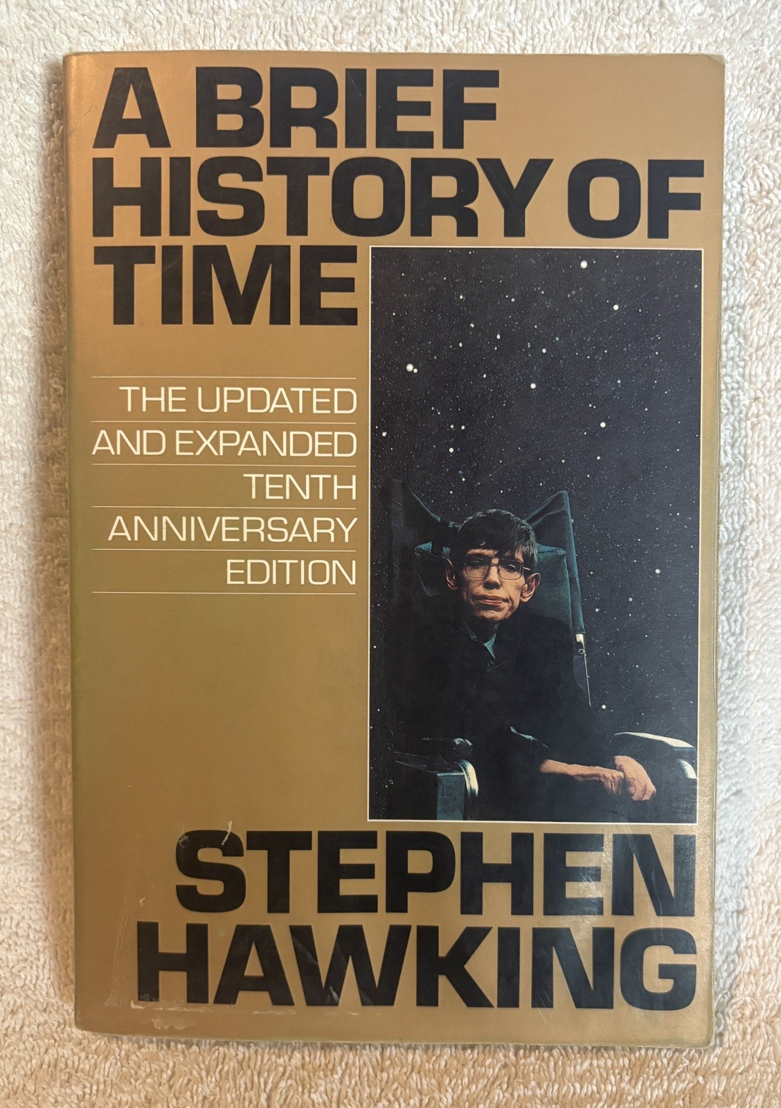 A BRIEF HISTORY OF TIME      PB   1998                      by Stephen Hawking