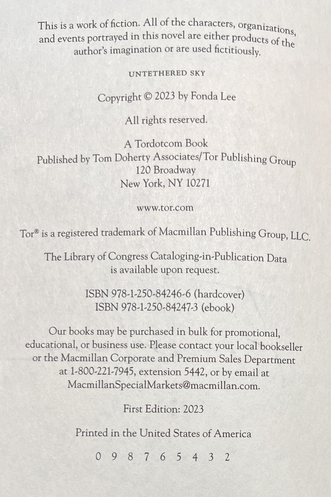 SIGNED ~ UNTETHERED SKY by Fonda Lee (2023, Hardcover) 1st/2nd