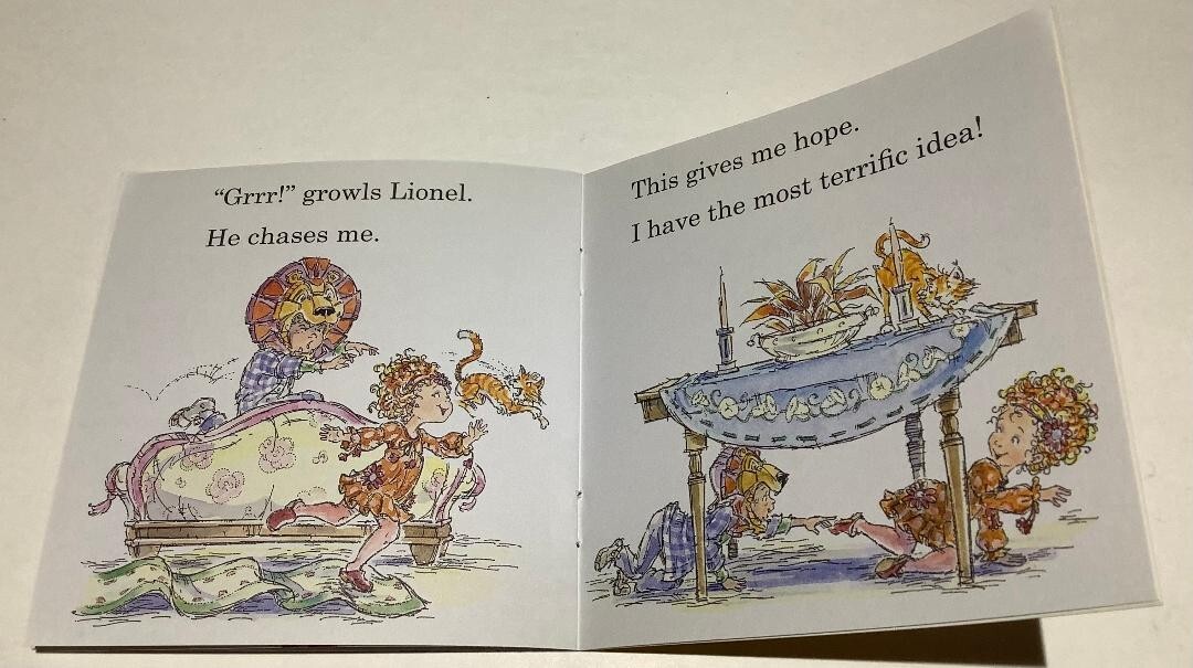 Set of 5 Fancy Nancy I can Read Phonics Paperback Books 8-12 2013