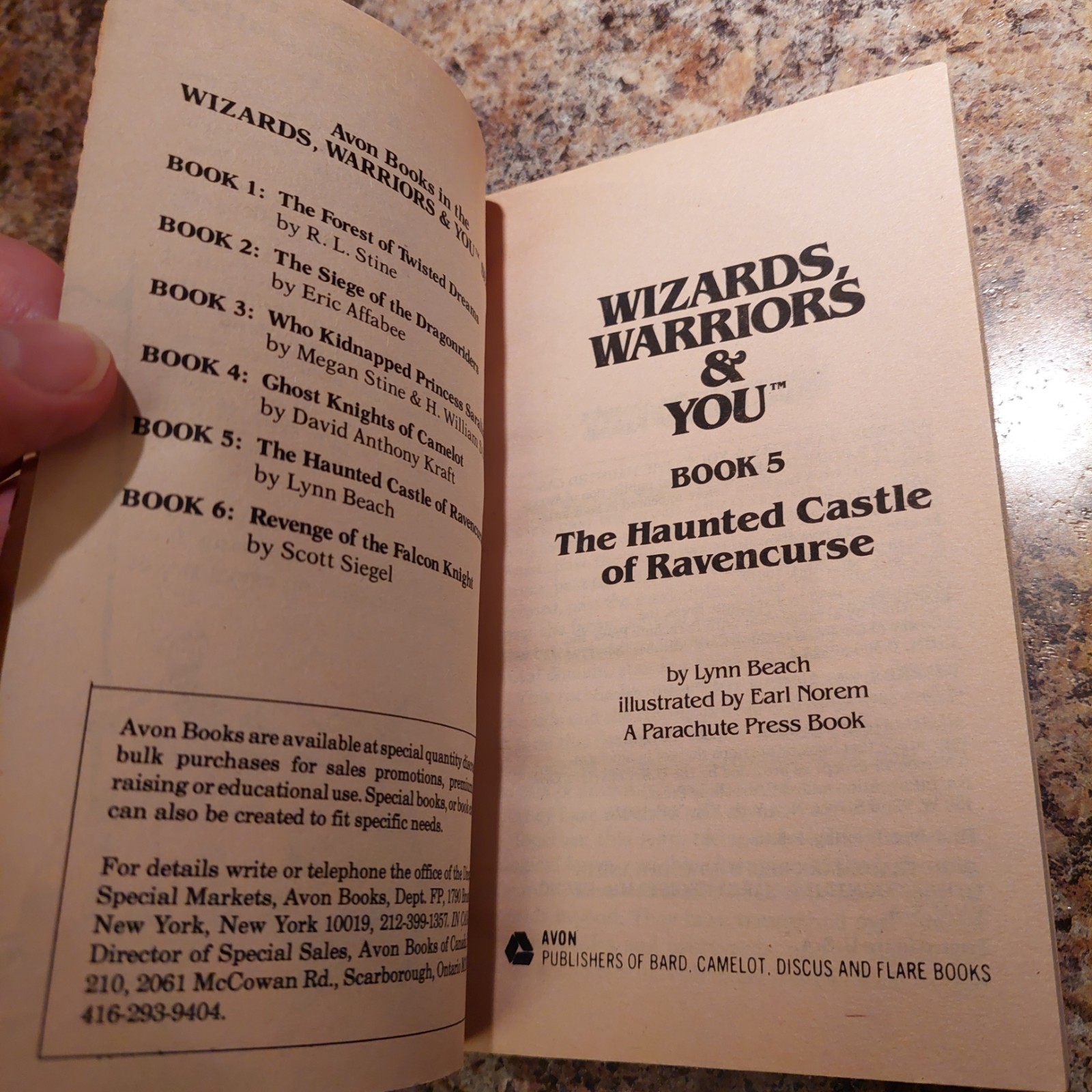 Wizards, Warriors & You #5 The Haunted Castle of Ravencurse CYOA Gamebook 1985