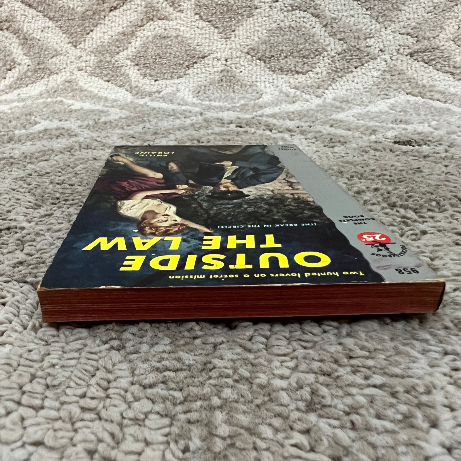 Outside the Law Mystery Paperback book by Philip Loraine from Pocket Book 1962