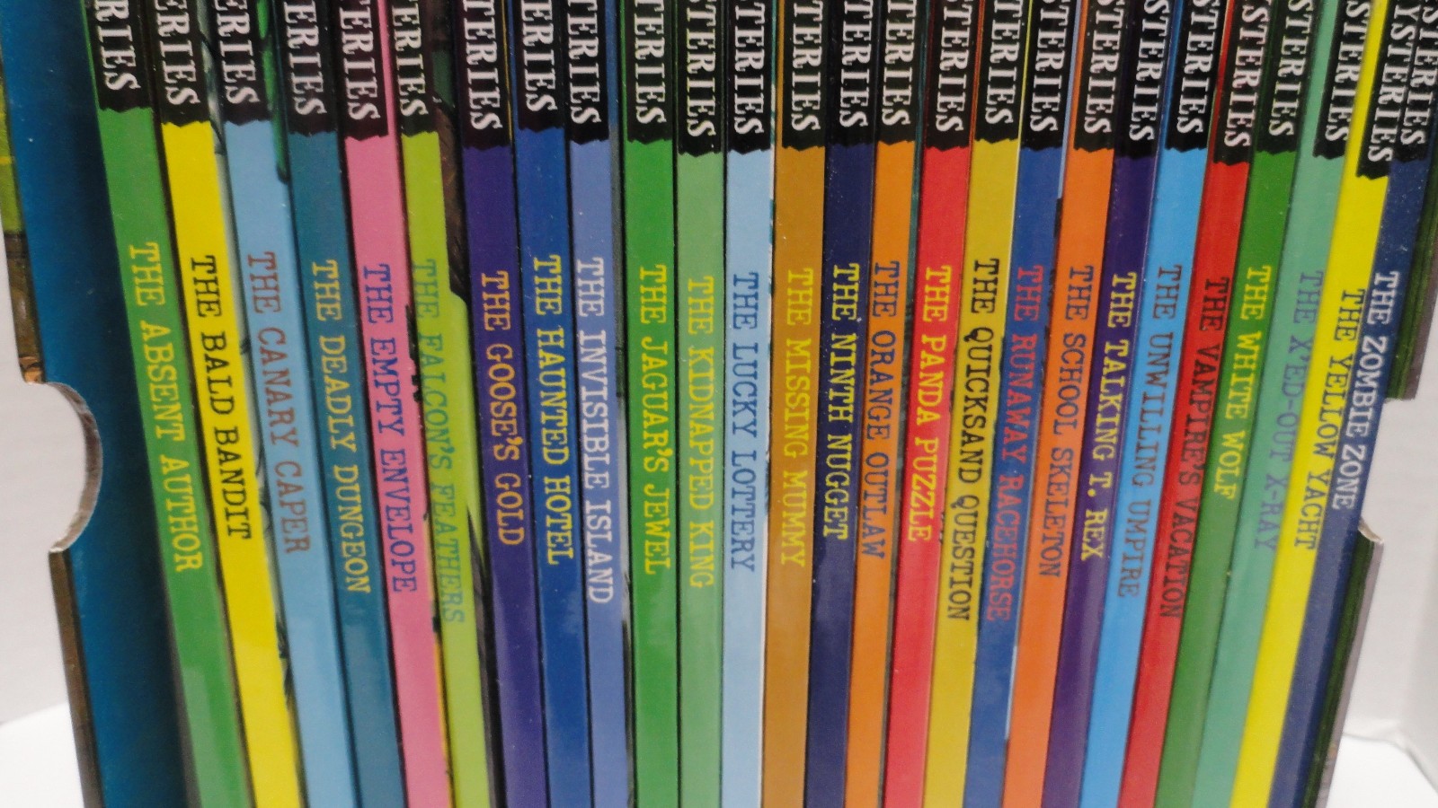 A to Z Mysteries The Complete Collection by Ron Roy 26 Book Set (Paperback) Read