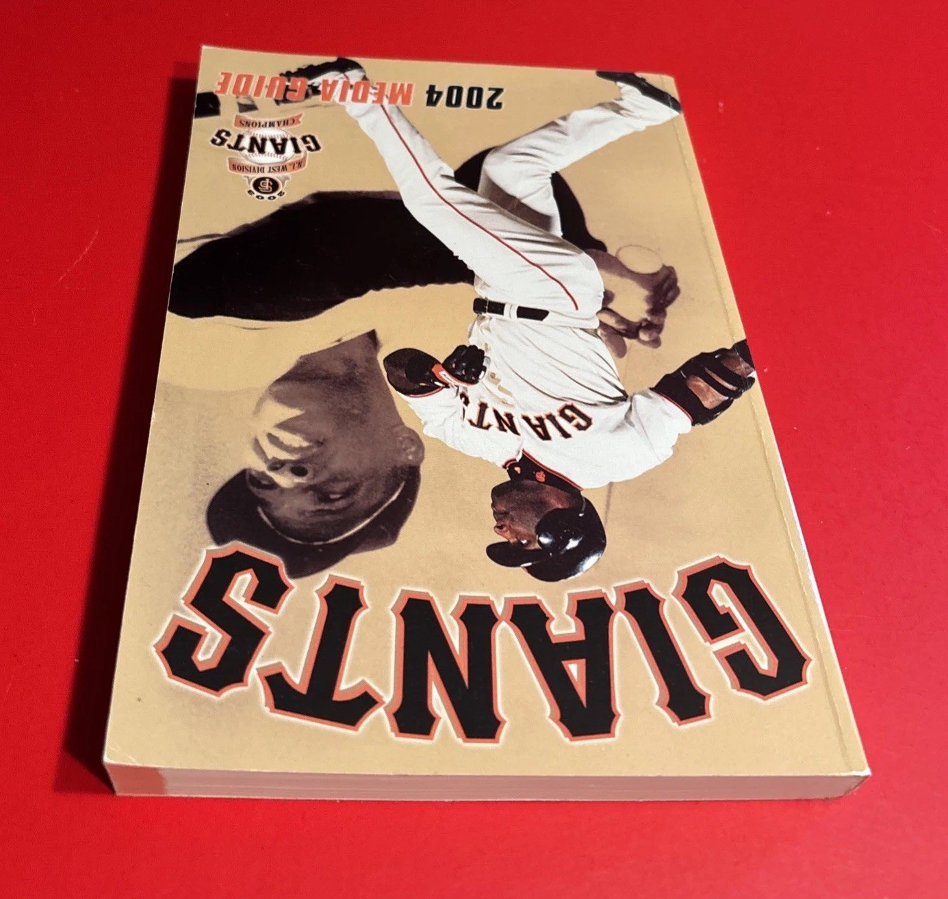 2004 SAN FRANCISCO GIANTS MEDIA GUIDE BOOK MLB BASEBALL BARRY BONDS WILLIE MAYS