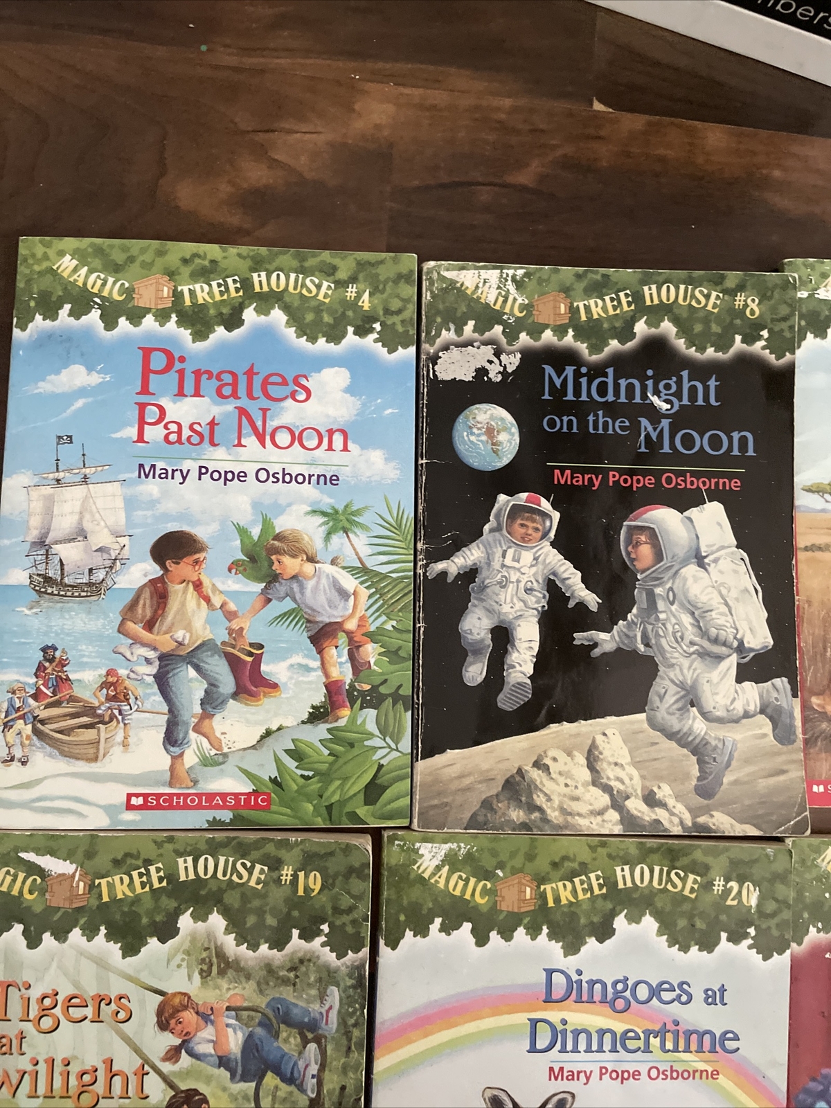Magic Tree House .: Good Morning, Gorillas by Mary Pope Osborne Lot Of 10 Books