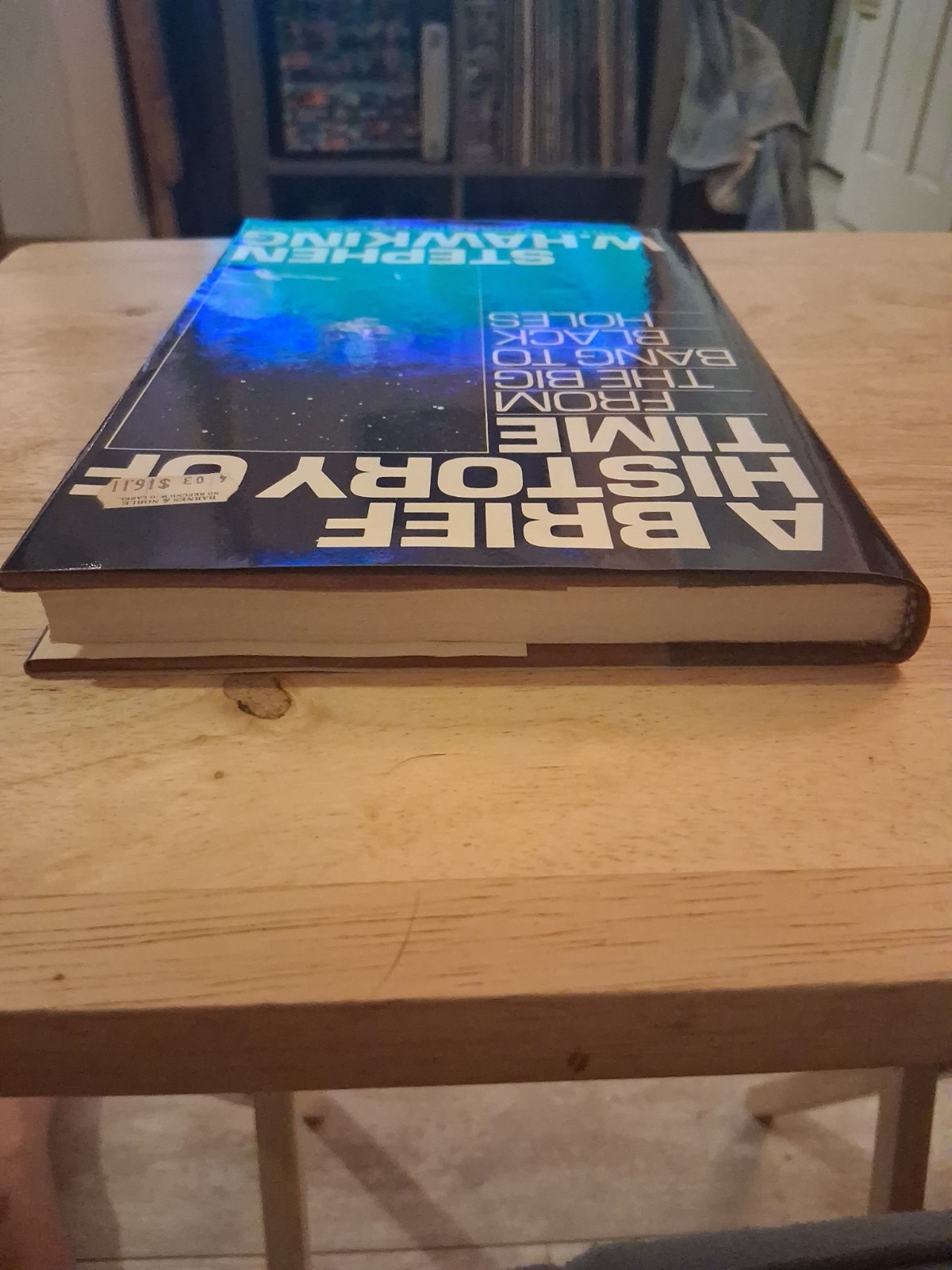 A Brief History of Time: From the Big Bang to Black Holes by Stephen W. Hawking