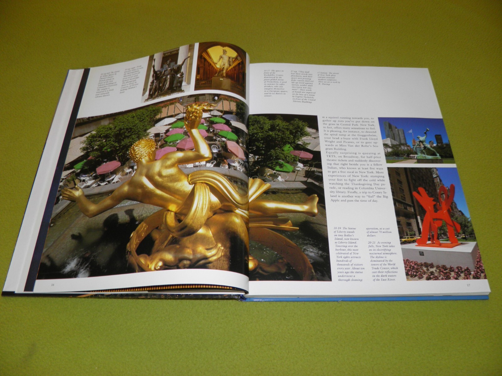 New York – Beautiful Photographs – 136 Pages 1997 USA Book Hardcover Twin Towers
