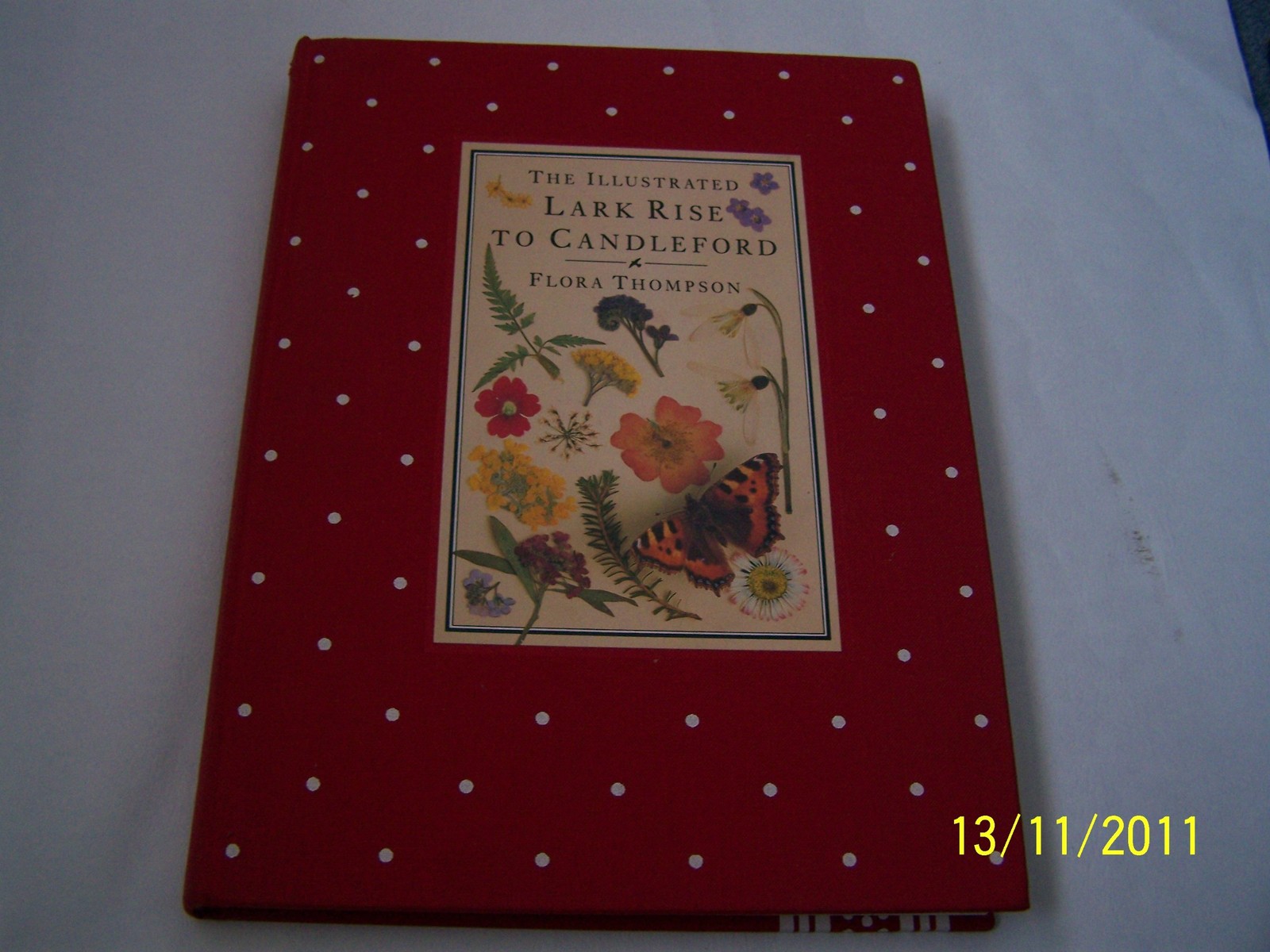 The Illustrated Lark Rise to Candleford: A Trilogy