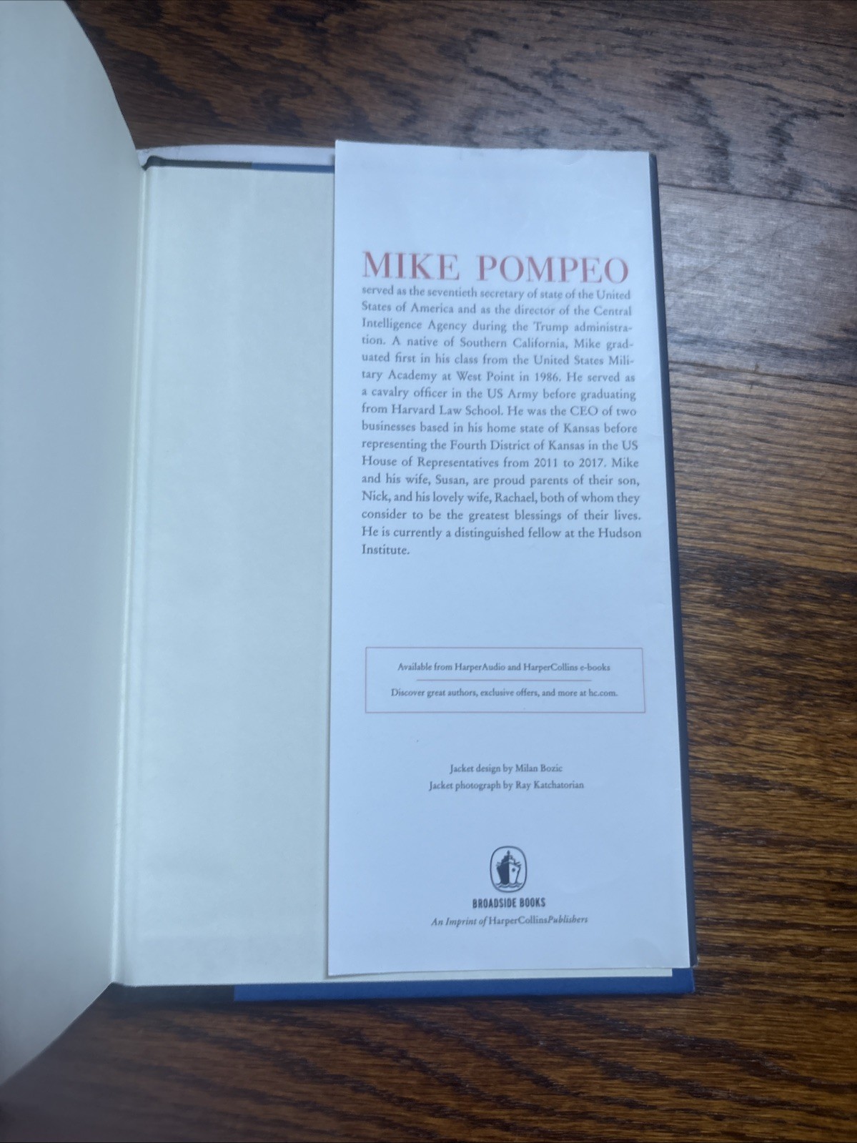 Never Give an Inch SIGNED Mike Pompeo 1st Prt / 1st Ed Hardcover