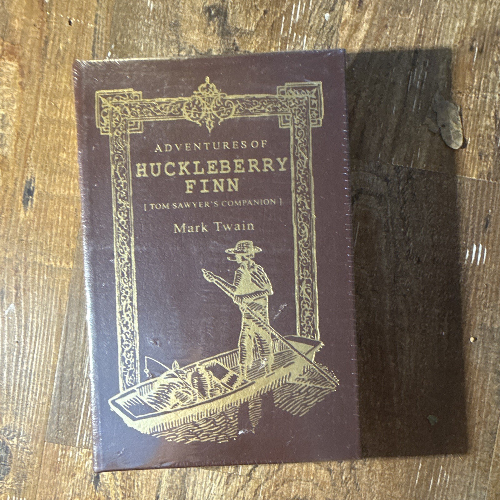 Mark Twain Adventures of Huckleberry Finn Hardcover Illustrated Novel Tom Sawyer