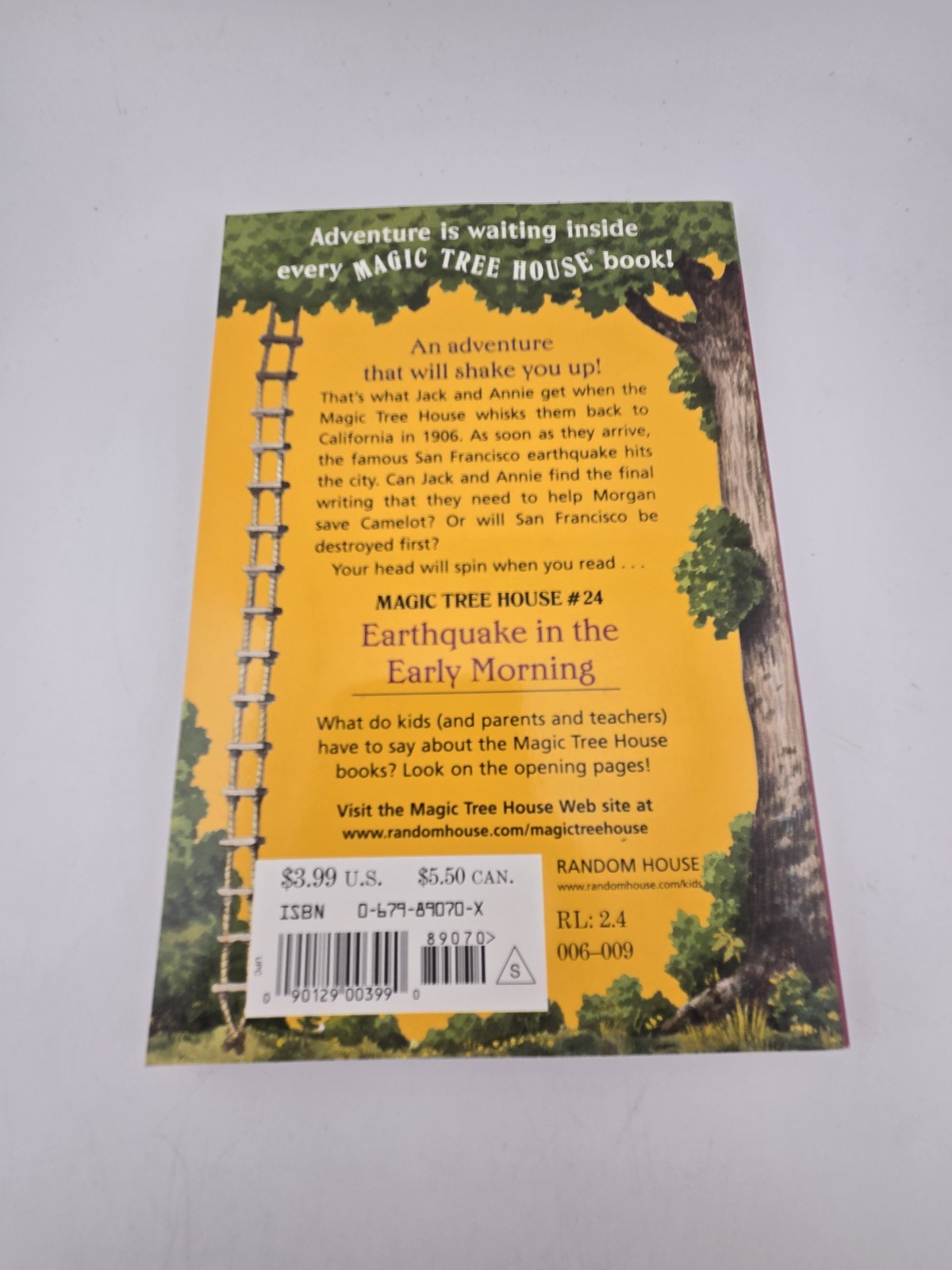Earthquake in the Early Morning Magic Tree House by Mary Pope Osborne