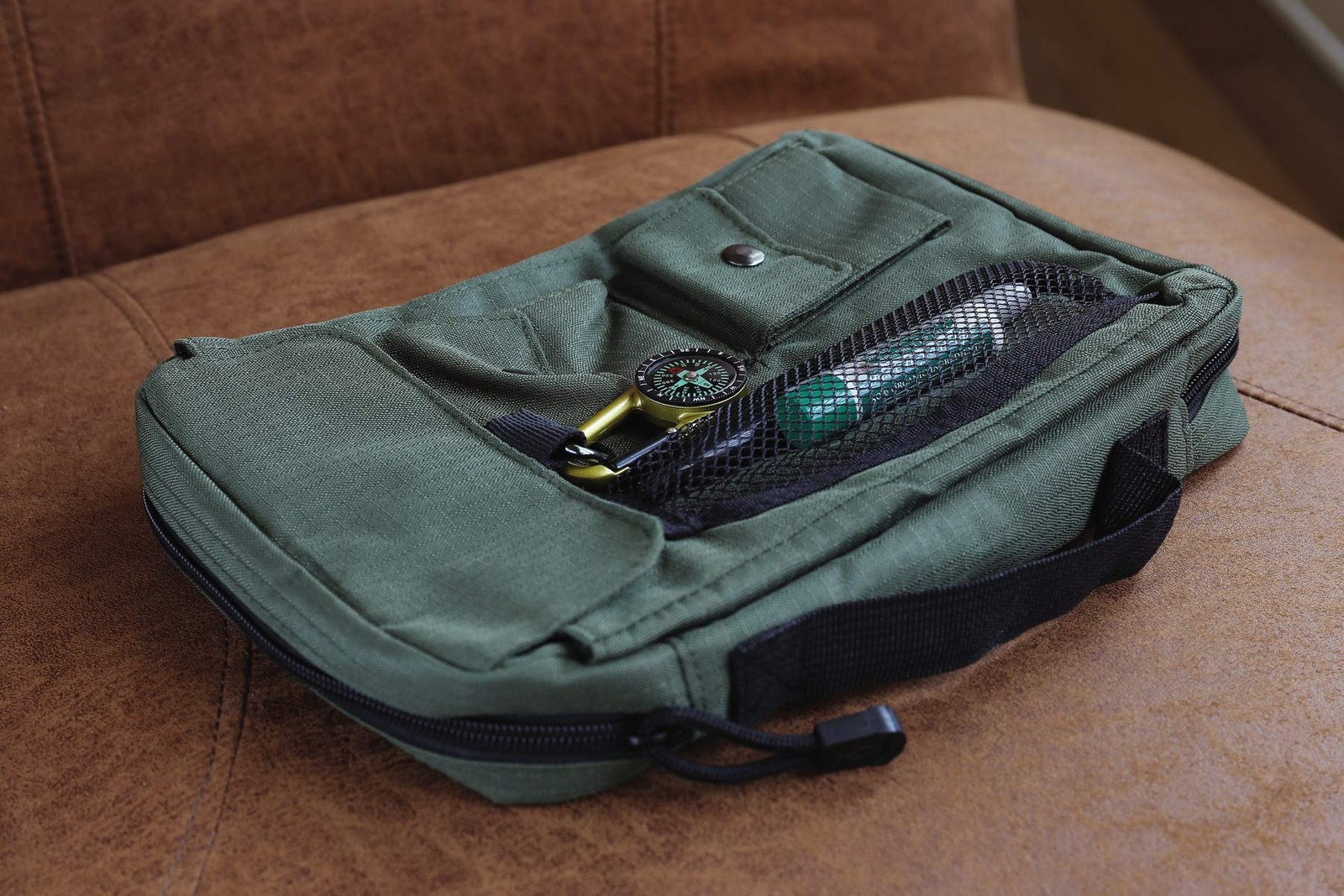 Bible Cover Large 6-1/4″ X 8″ Zippered Nylon Green – Fits Most Bibles