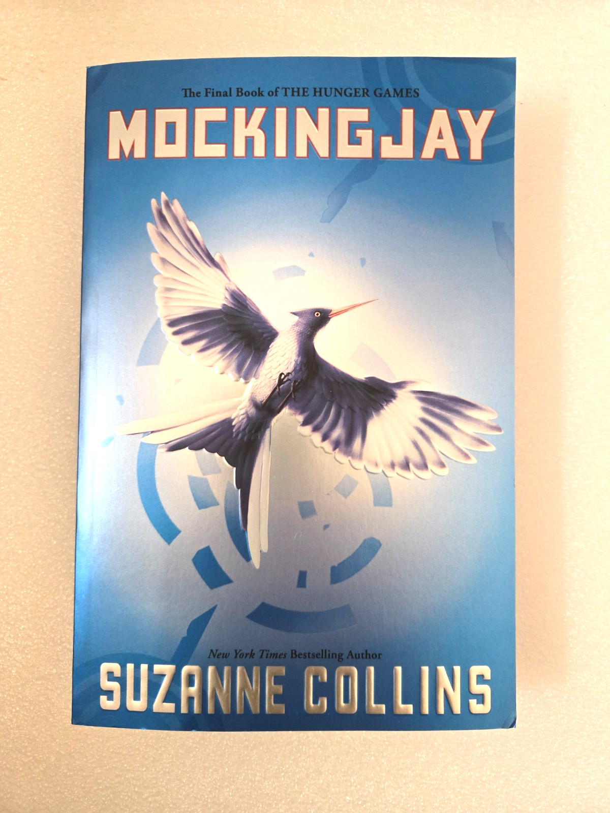 Mockingjay by Suzanne Collins Paperback 2010 Hunger Games Book 3 Good Condition