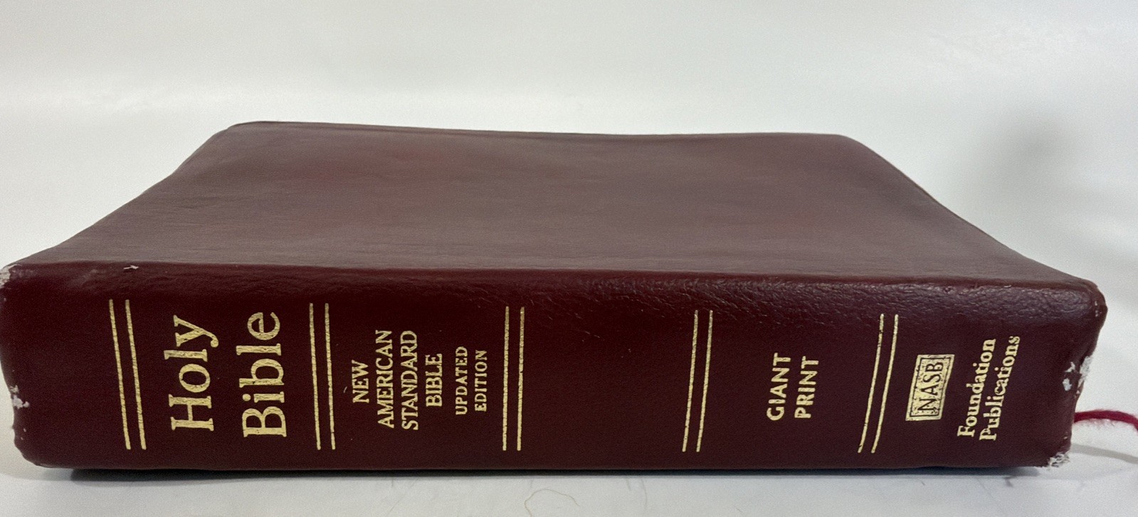 NASB Holy Bible Giant Print Burgundy Leathertex 2002 Foundation Publications