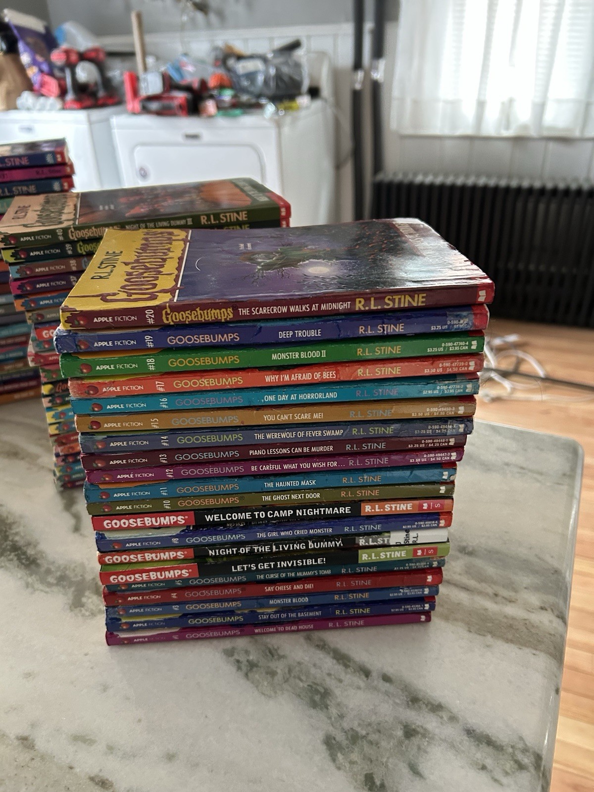 62 Complete Goosebumps Series, 1-62 RL Stine Mix Lot Covers