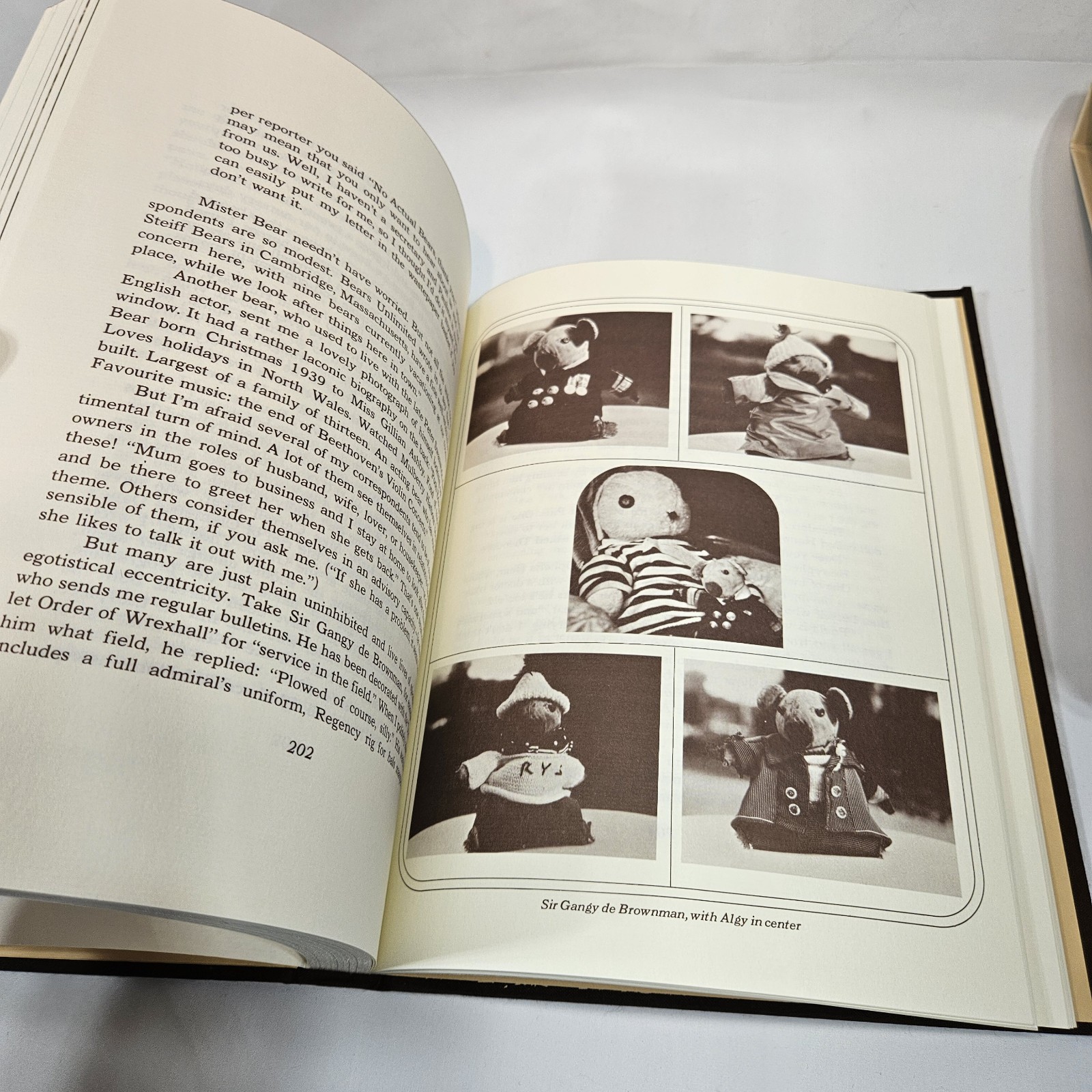 The Teddy Bear Book by Peter Bull (Signed limited edition) 5241/10,000