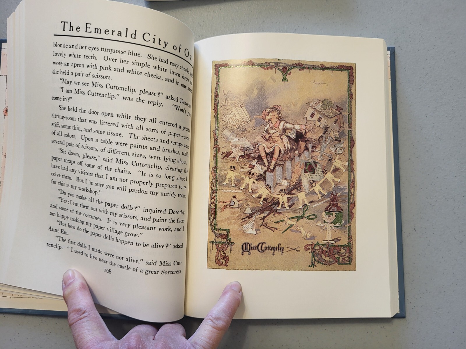 EMERALD CITY OF OZ ~ L Frank Baum HC ~ 1993 16-COLOR PLATES w/metallic green