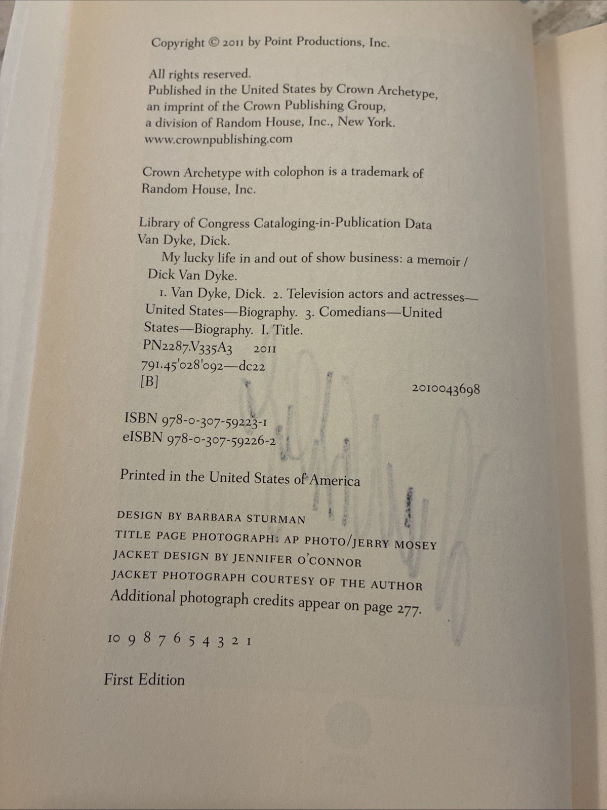 SIGNED! Dick Van Dyke My Lucky Life Hardcover Book 2011 First Edition