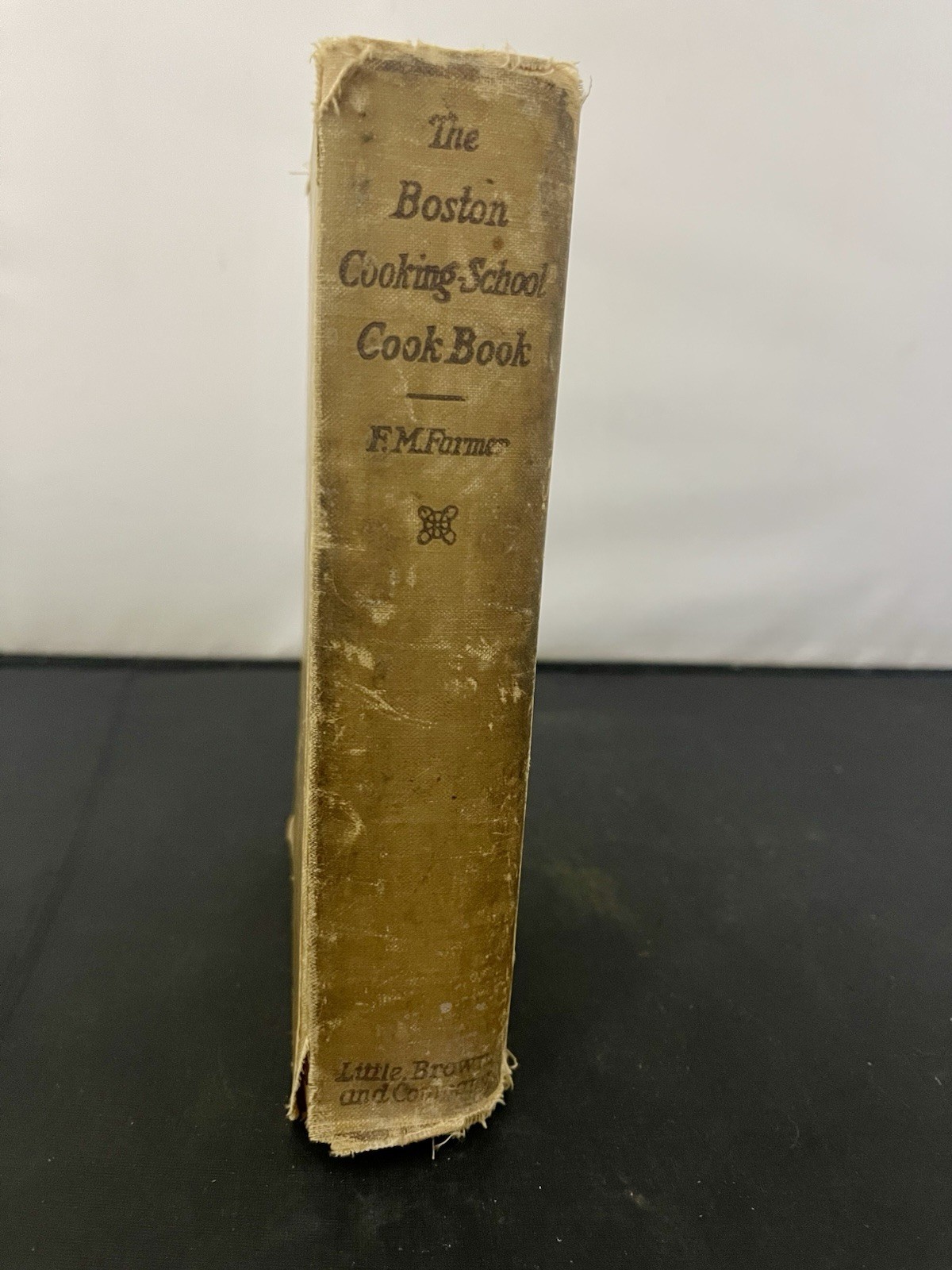 1924 THE BOSTON COOKING SCHOOL Cook Book by Fannie Merritt Farmer VINTAGE