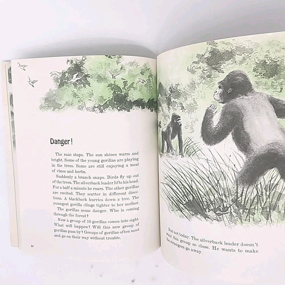 Great Gorillas by Ann McGovern FIRST EDITION 1980 Paperback Book