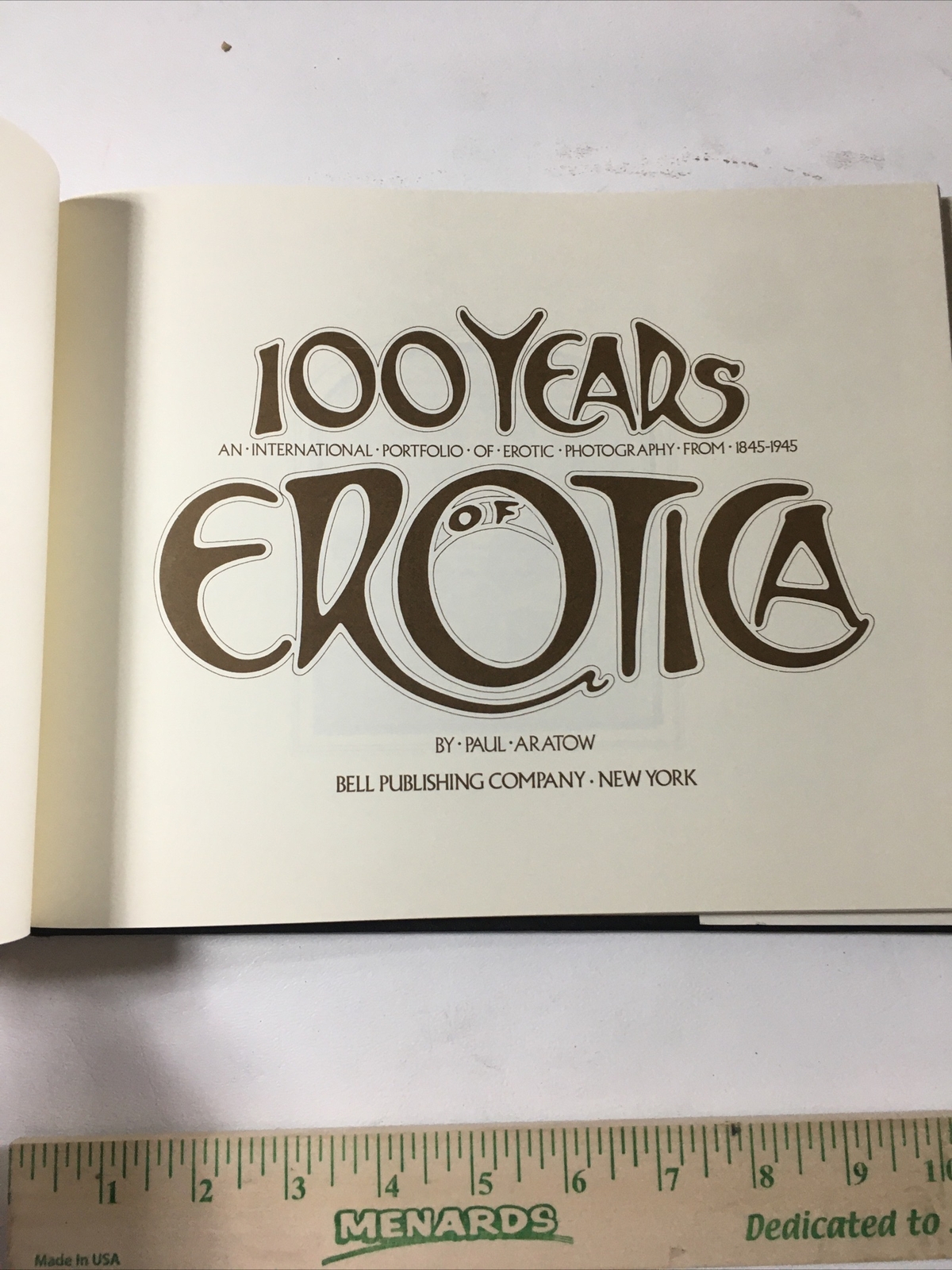 100 Years Of Erotica – Paul Aratow (1981, Dust Jacket)