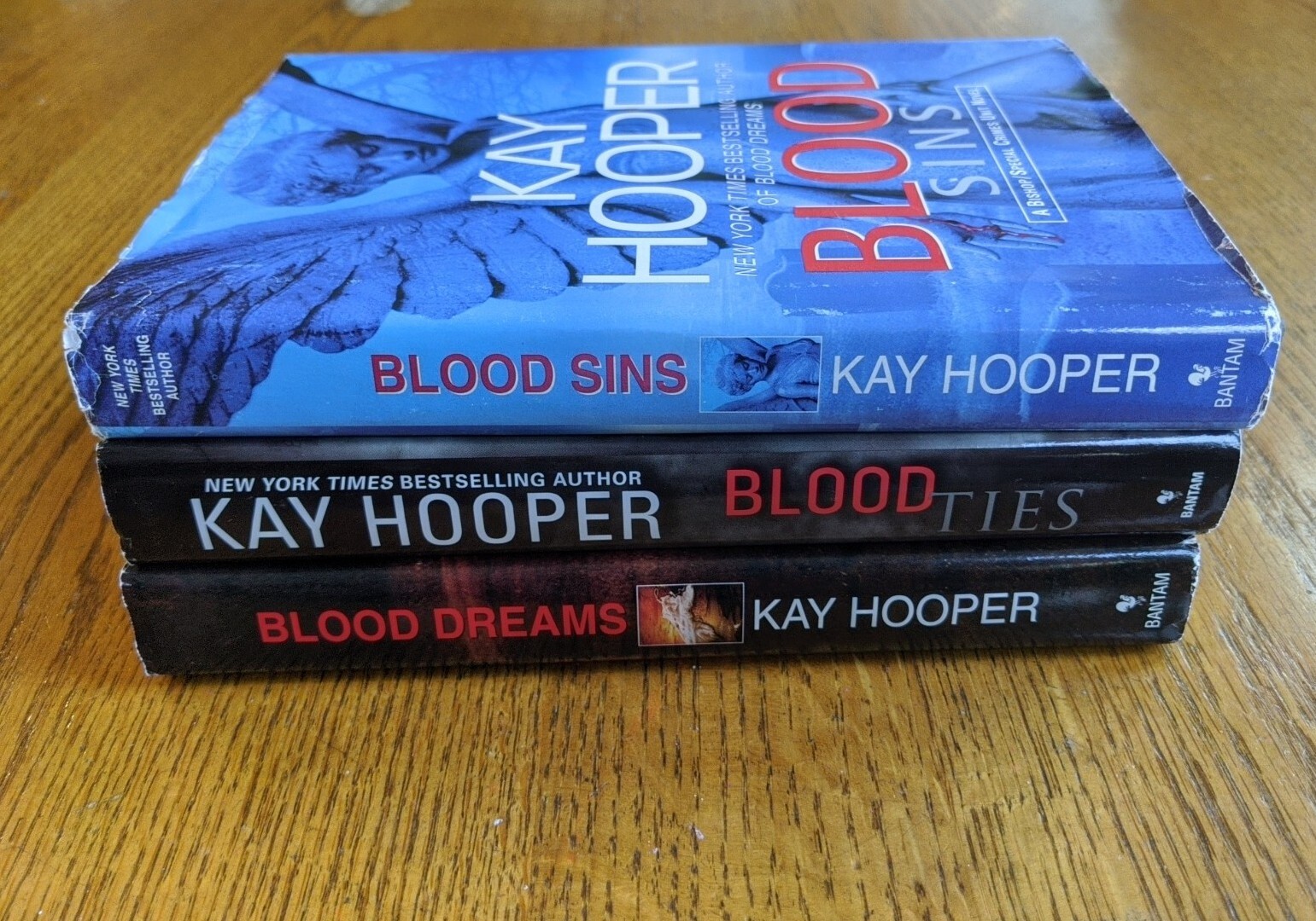 Kay Hooper Lot 3 Blood Ties Blood Sins Blood Dreams Hardcover Set NVS4